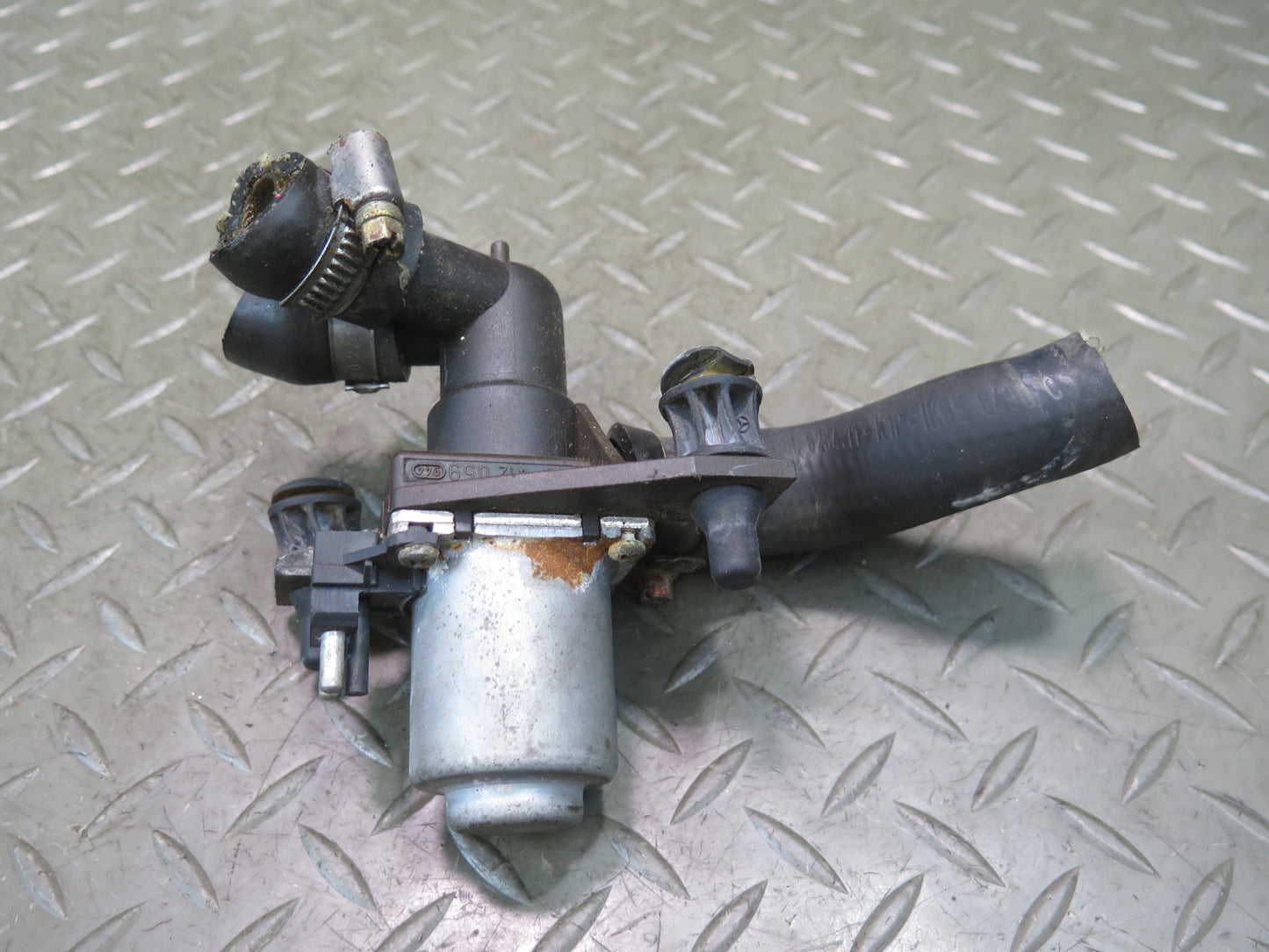 86-93 Mercedes W124 300E Heater Control Valve Pump OEM