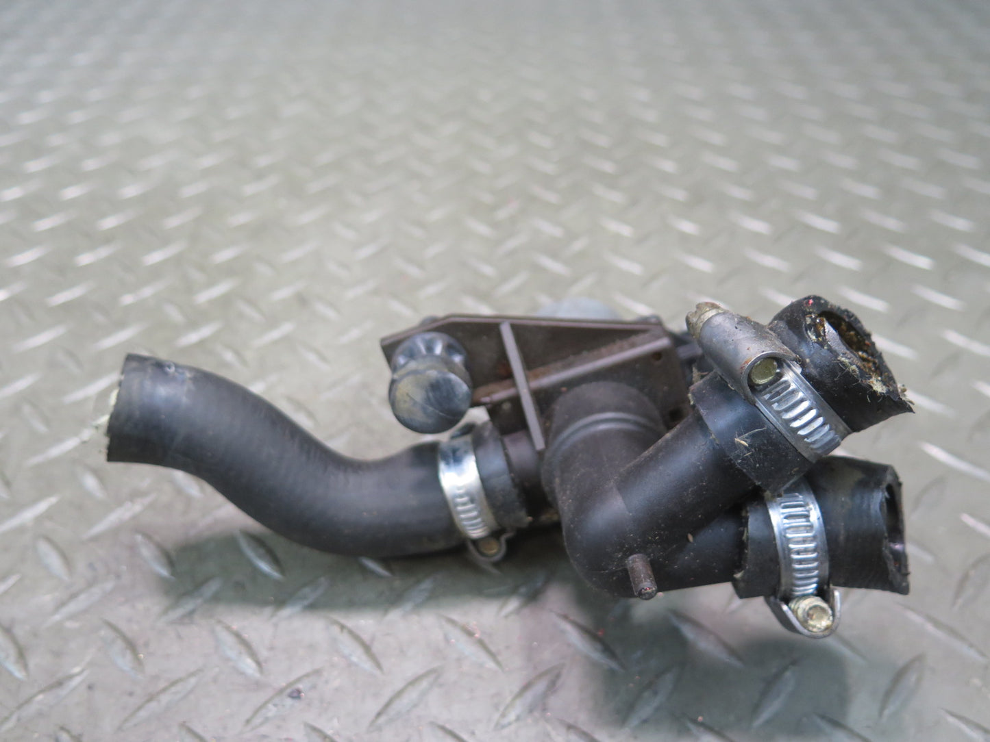 86-93 Mercedes W124 300E Heater Control Valve Pump OEM