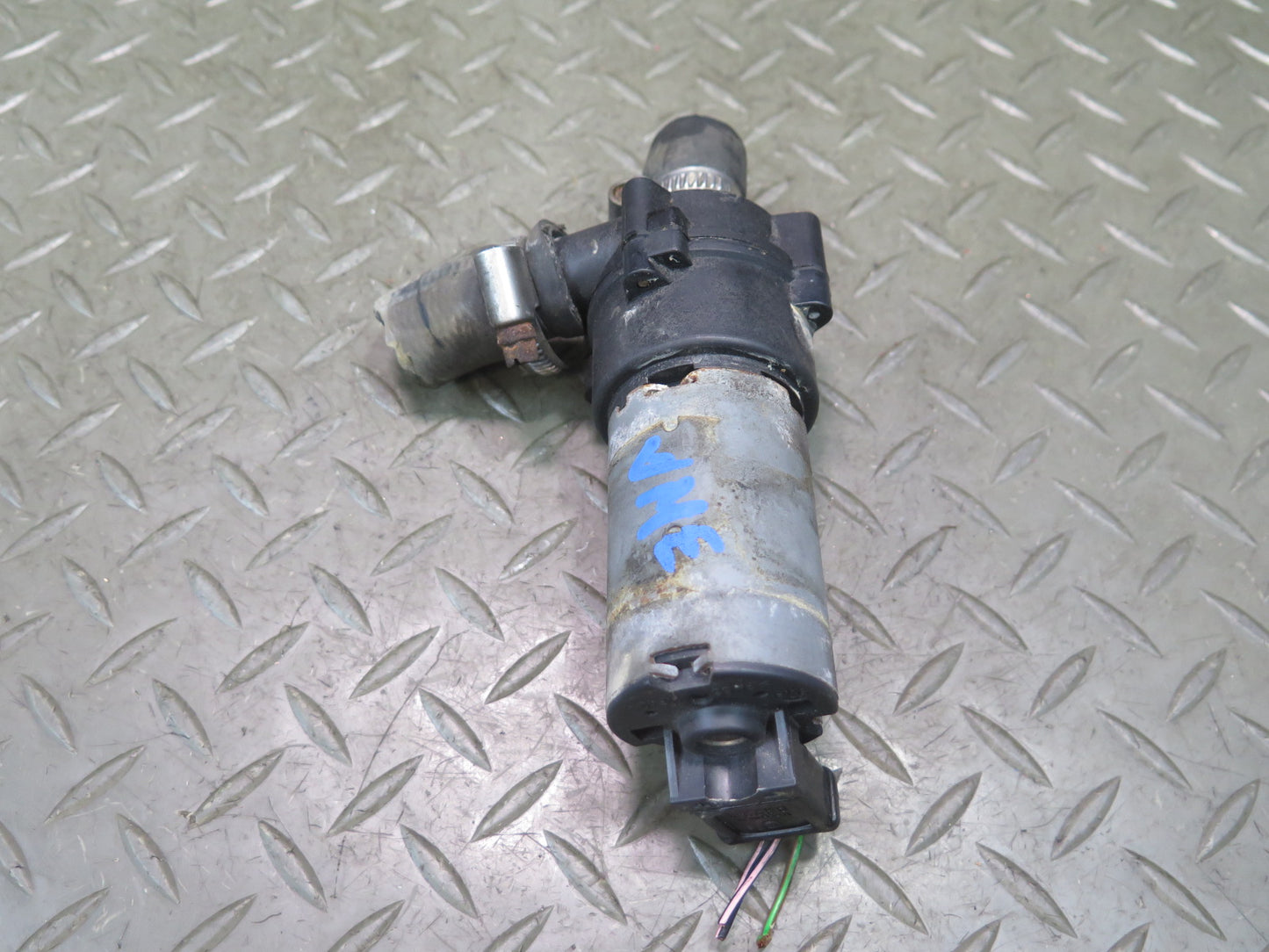 90-93 Mercedes W124 300E Engine Auxiliary AUX Coolant Water Pump OEM