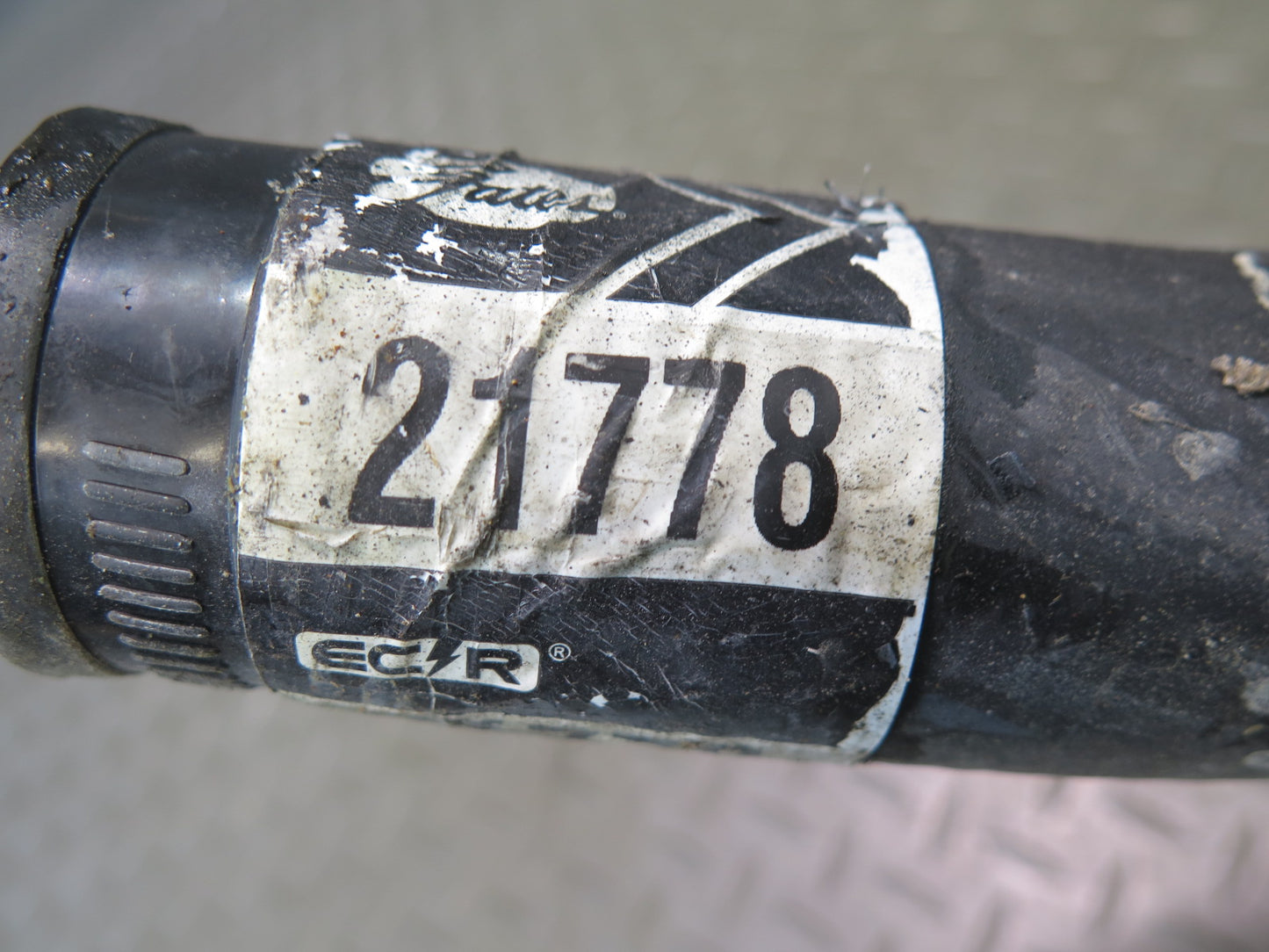 86-93 Mercedes W124 300E Set of 2 Engine Radiator Hose Pipe Line
