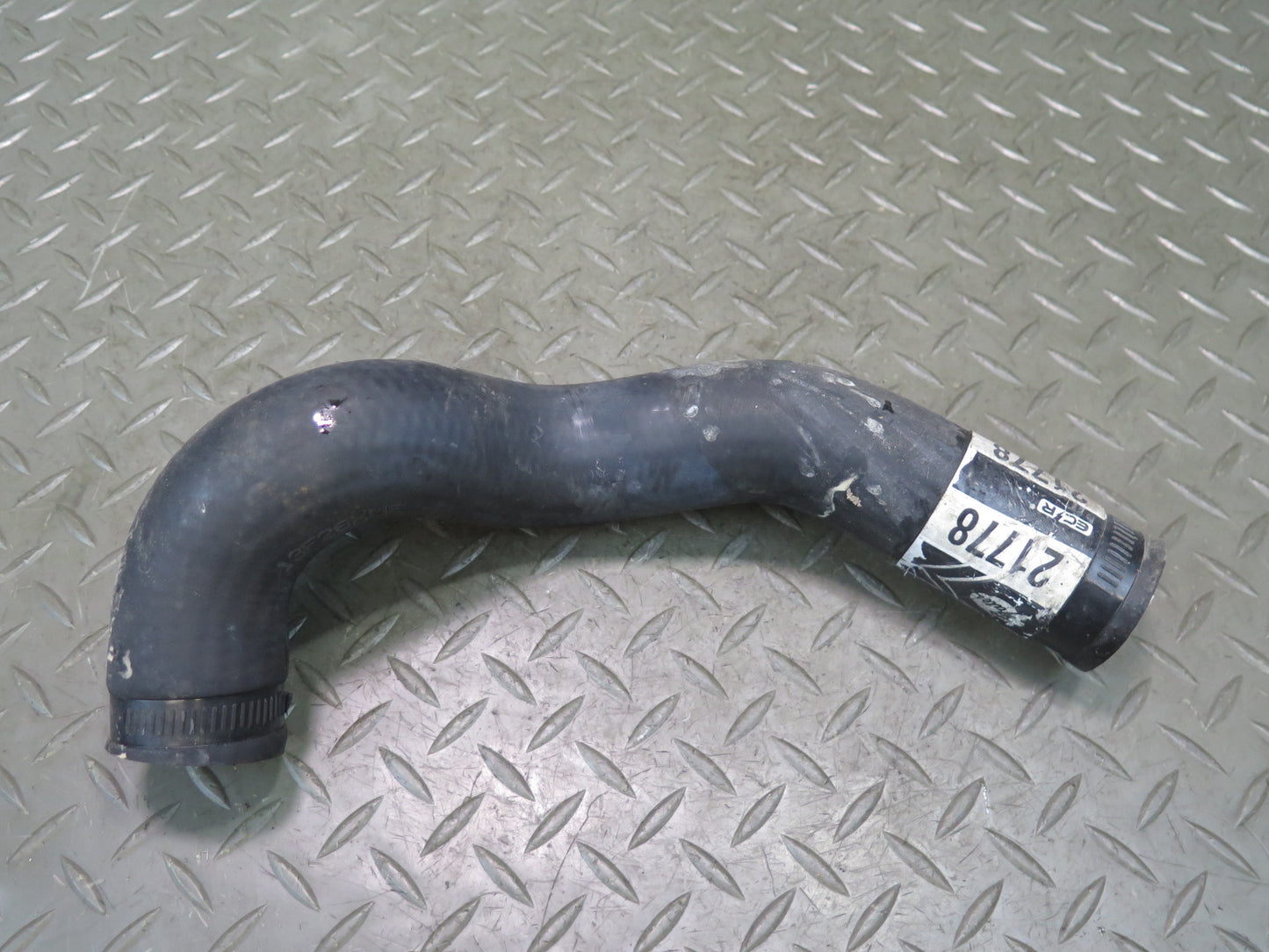 86-93 Mercedes W124 300E Set of 2 Engine Radiator Hose Pipe Line