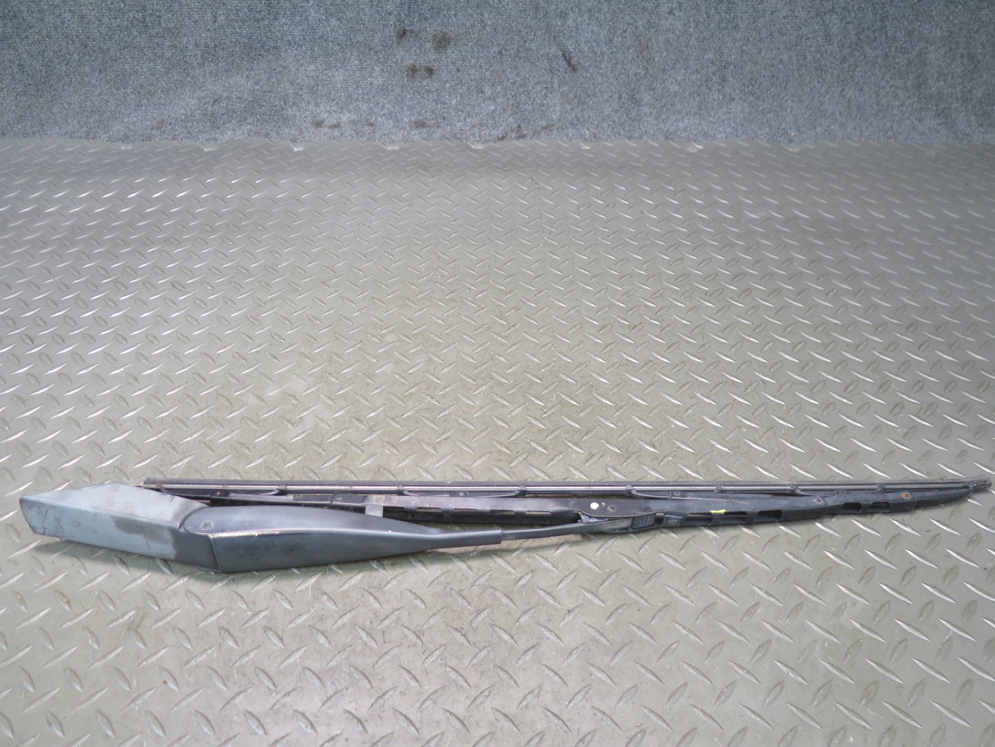 86-93 Mercedes W124 300E Windshield Wiper Arm OEM