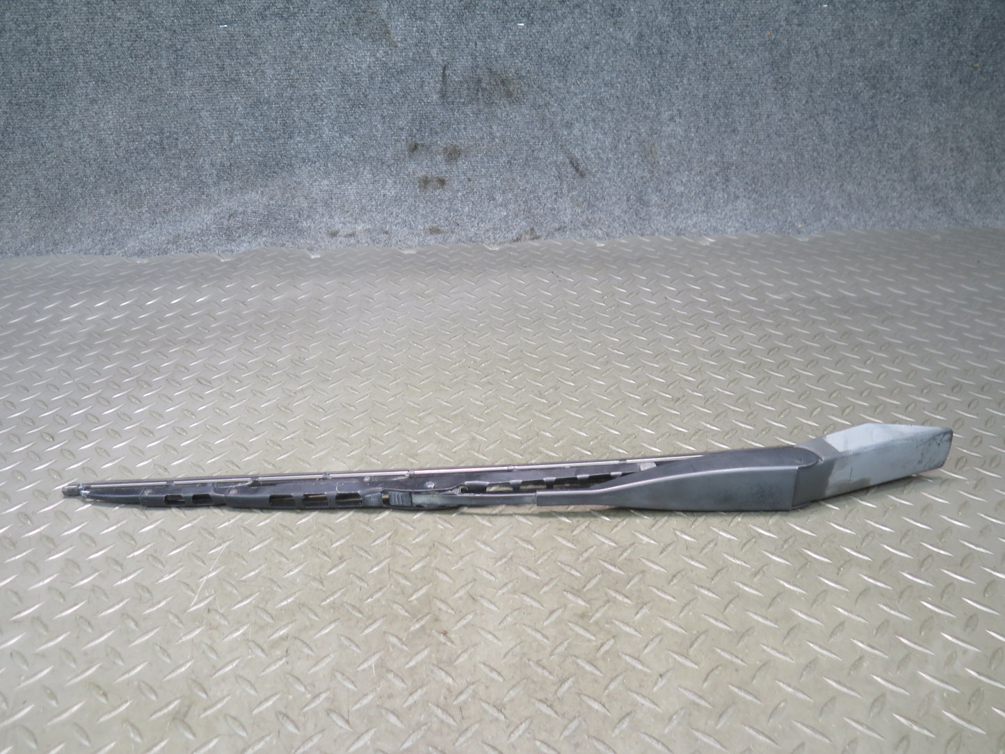 86-93 Mercedes W124 300E Windshield Wiper Arm OEM