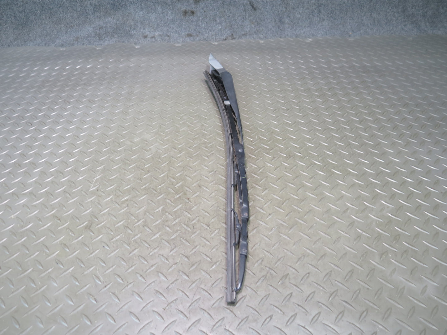 86-93 Mercedes W124 300E Windshield Wiper Arm OEM