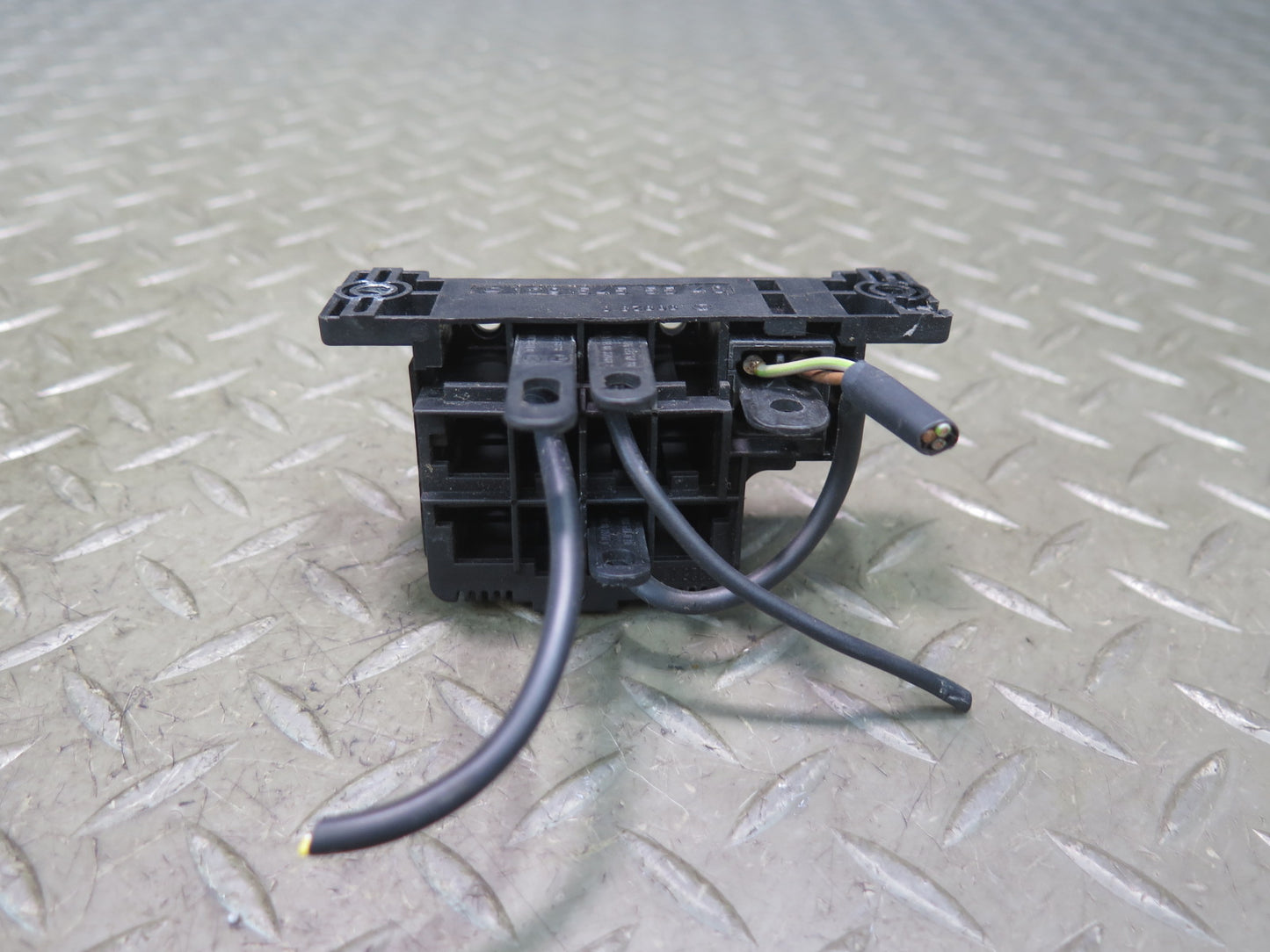 86-93 Mercedes W124 300E Diagnostic Port Connector Unit 1295455540 OEM