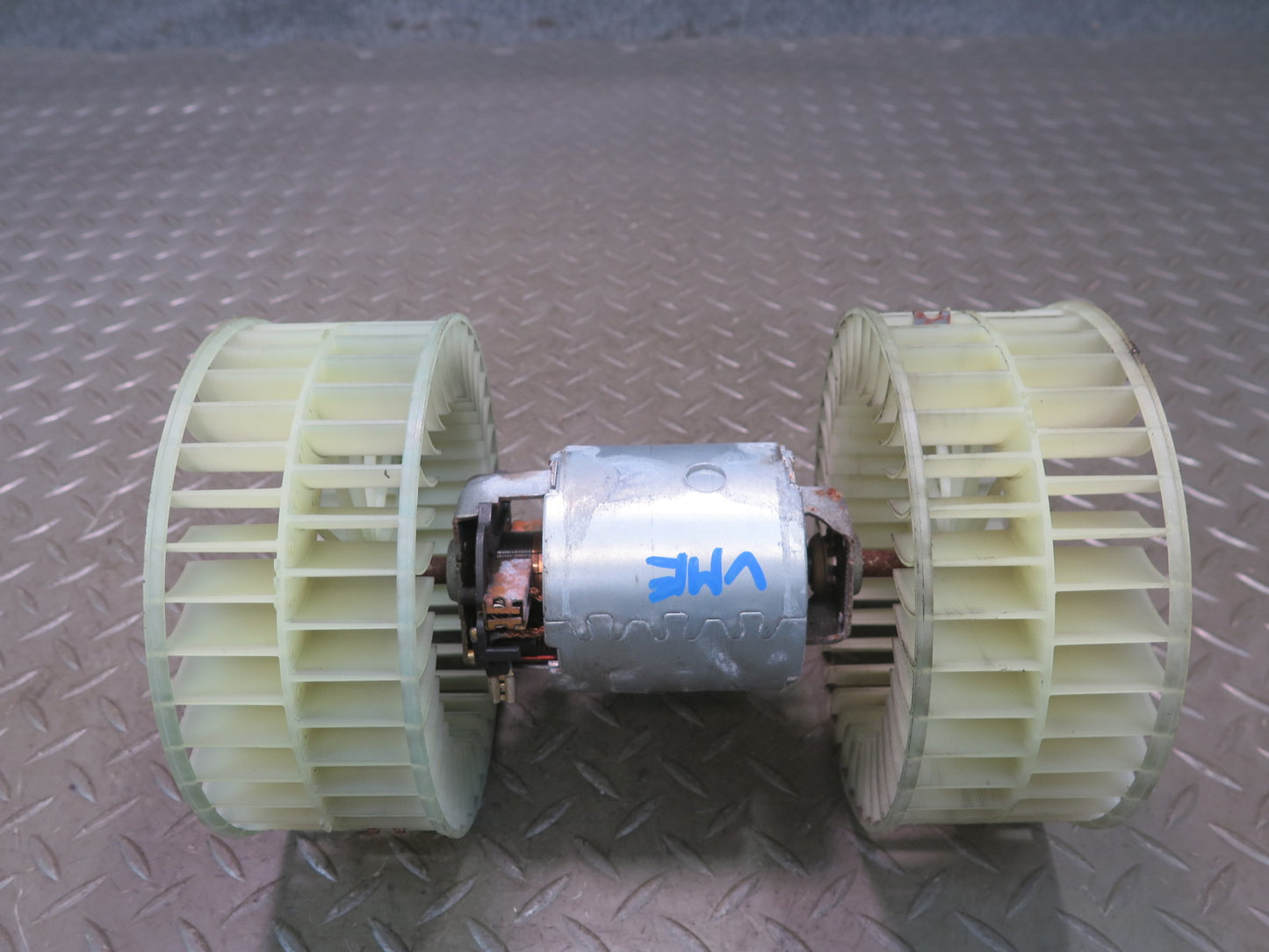 86-93 Mercedes W124 300E A/C Heater Blower Motor Fan OEM
