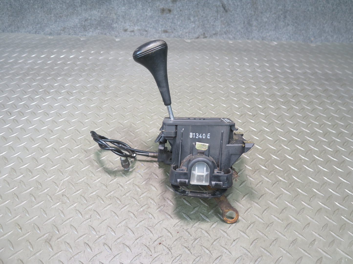 86-93 Mercedes W124 300E A/T Automatic Transmission Shifter w Cable OEM