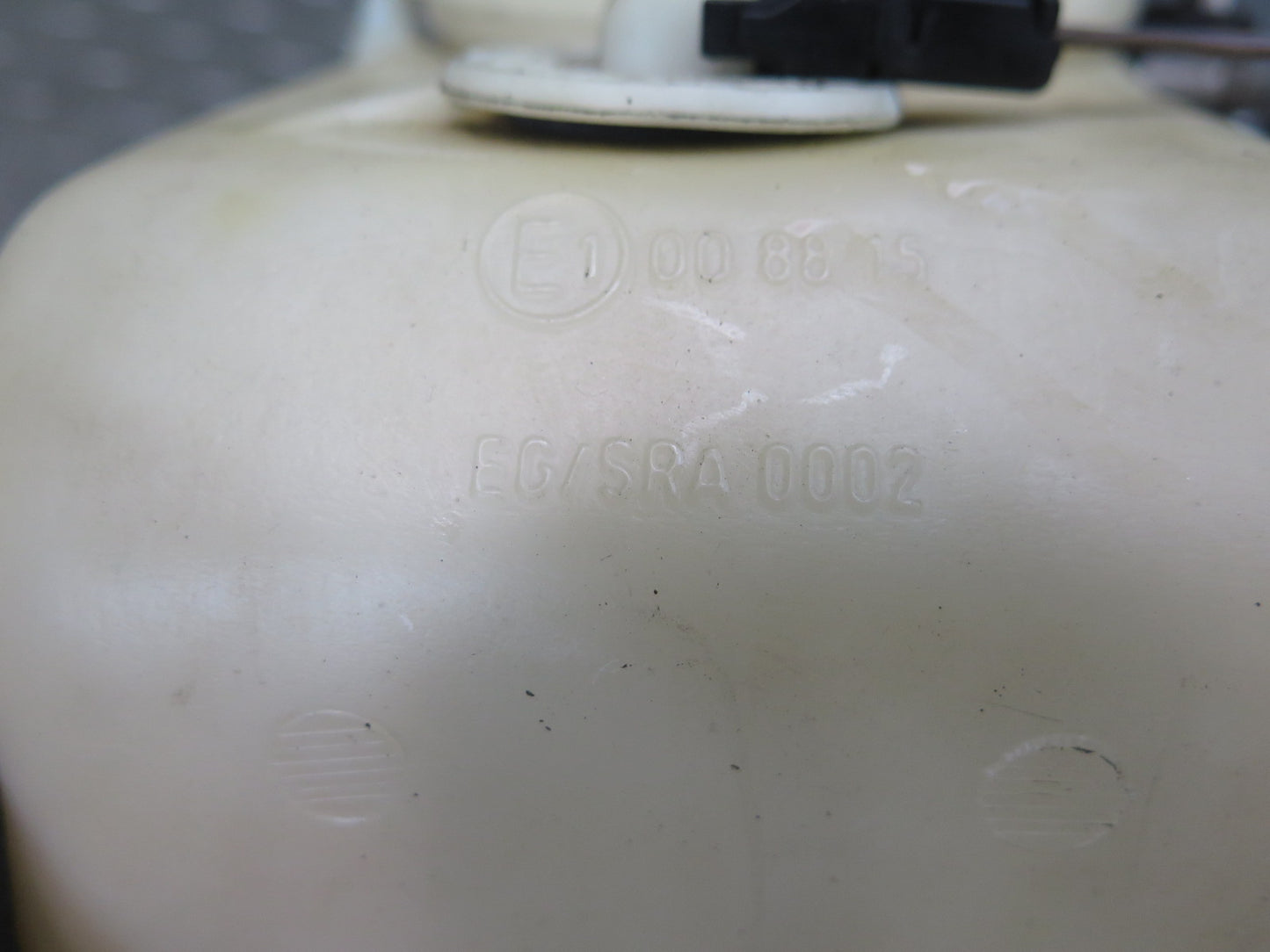 86-93 Mercedes W124 300E Windshield Washer Fluid Reservoir Tank w Pump OEM