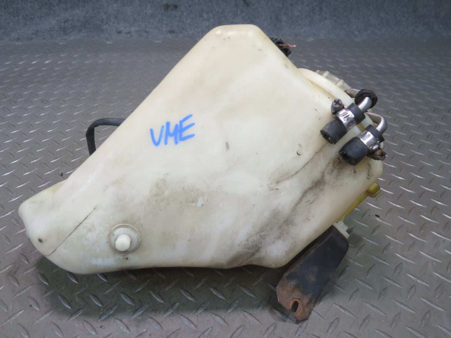 86-93 Mercedes W124 300E Windshield Washer Fluid Reservoir Tank w Pump OEM