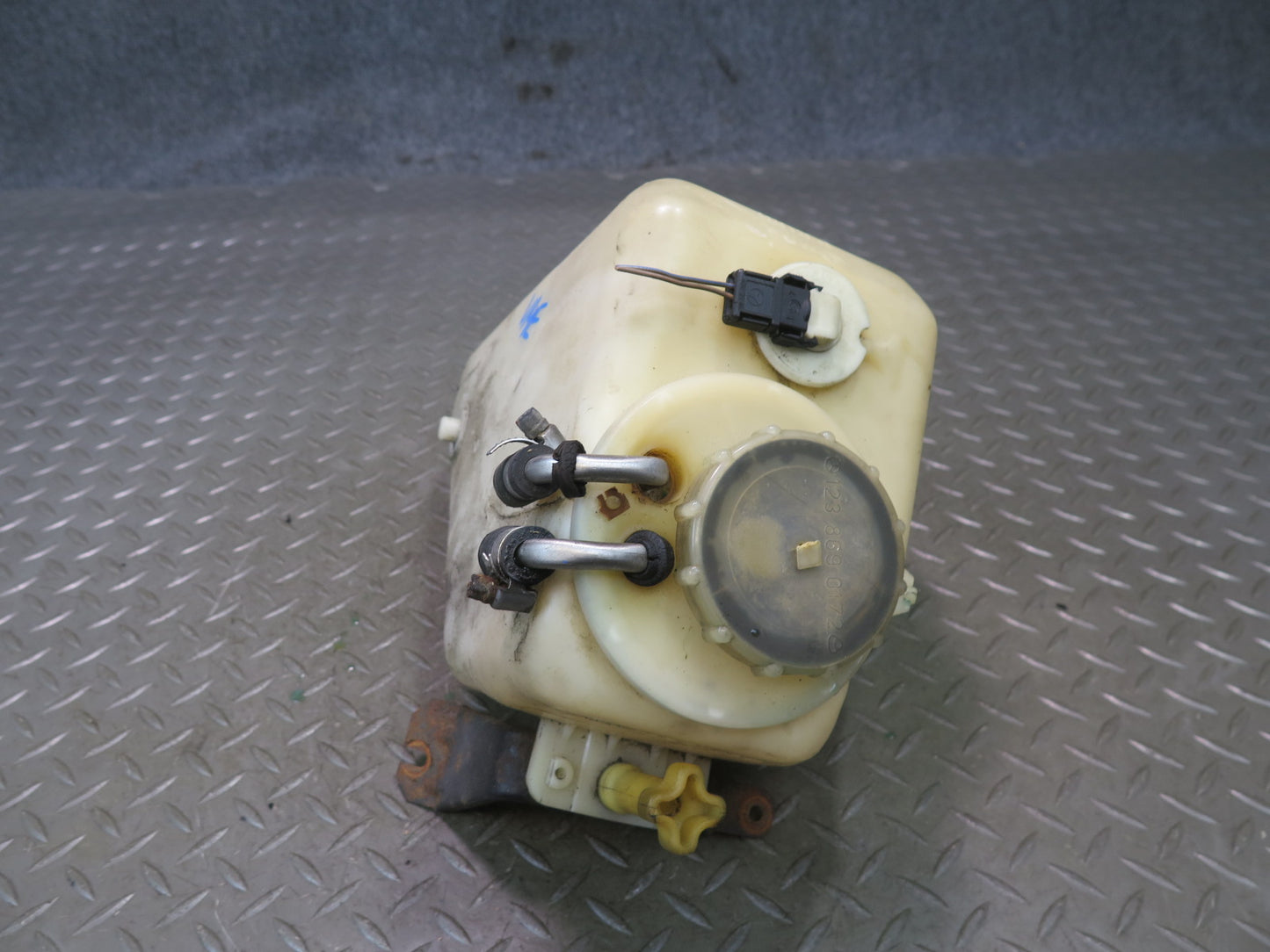 86-93 Mercedes W124 300E Windshield Washer Fluid Reservoir Tank w Pump OEM