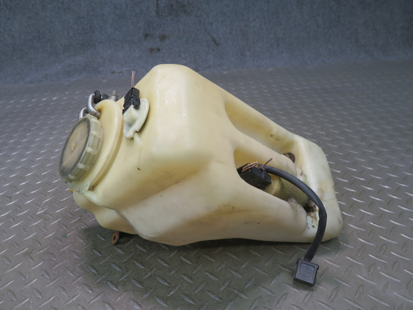 86-93 Mercedes W124 300E Windshield Washer Fluid Reservoir Tank w Pump OEM