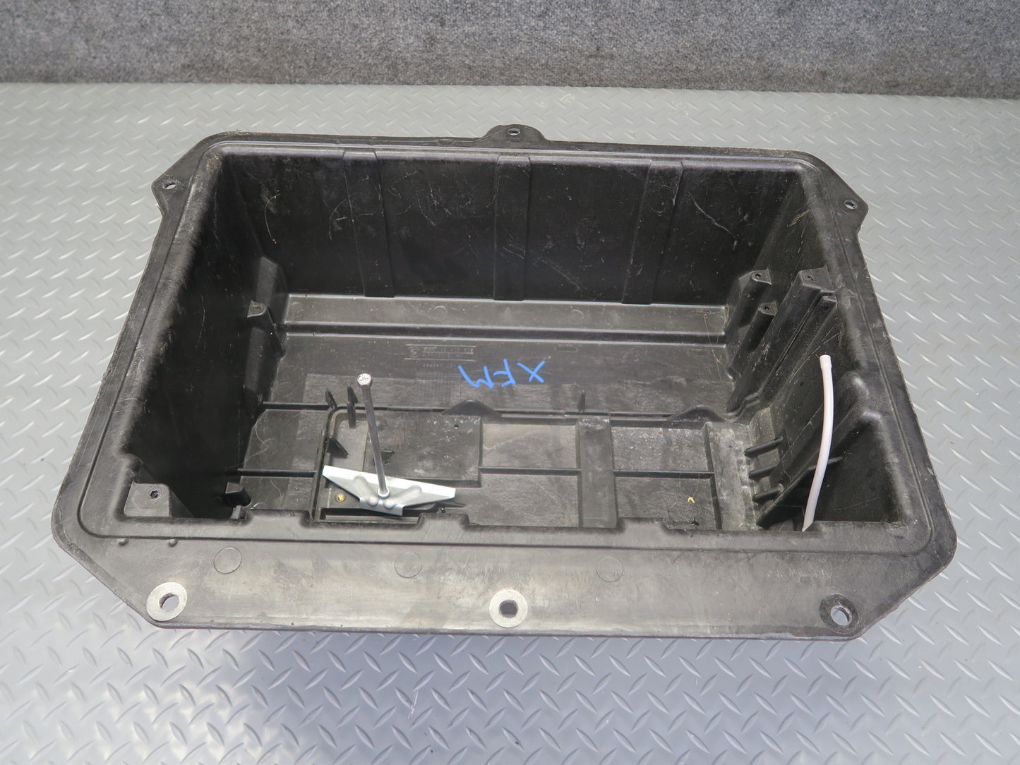00-06 BMW X5 E53 Trunk Battery Tray Compartment Pan 8408905 OEM