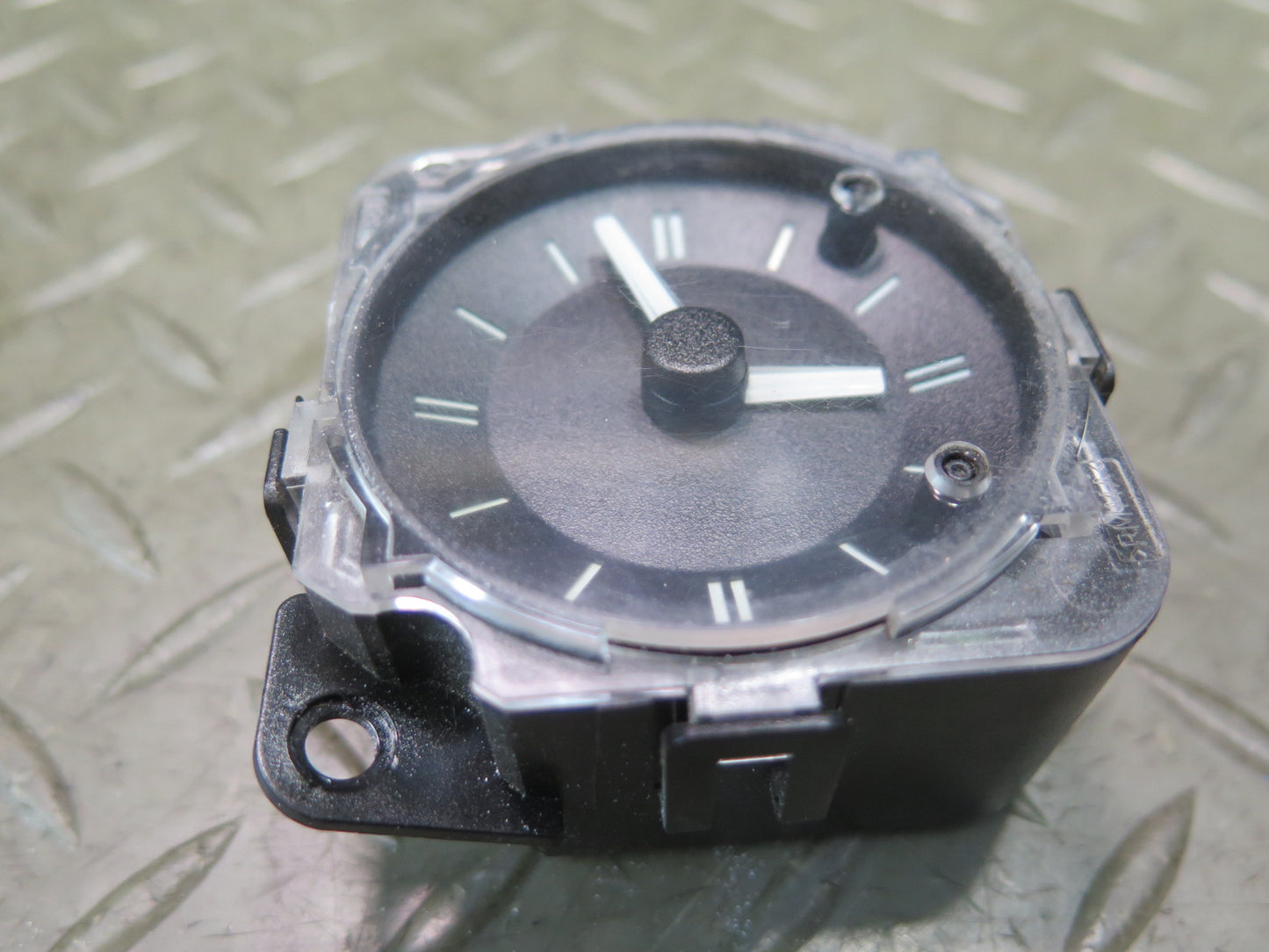 99-02 BMW E36/7 Z3 Dash Center Analog Clock Unit 8383663  OEM