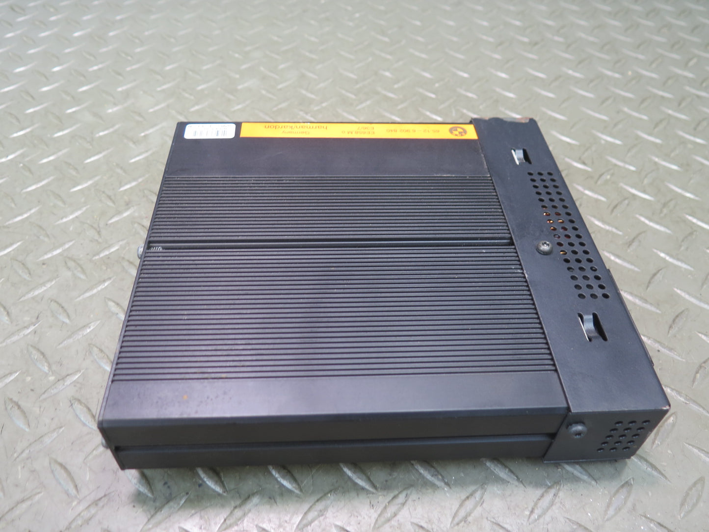 99-02 BMW E36/7 Z3 Harman Kardon Radio Audio Amplifier AMP 6902840 OEM