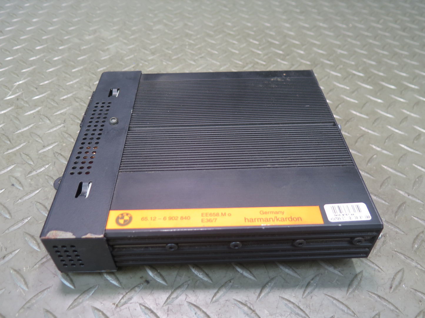 99-02 BMW E36/7 Z3 Harman Kardon Radio Audio Amplifier AMP 6902840 OEM