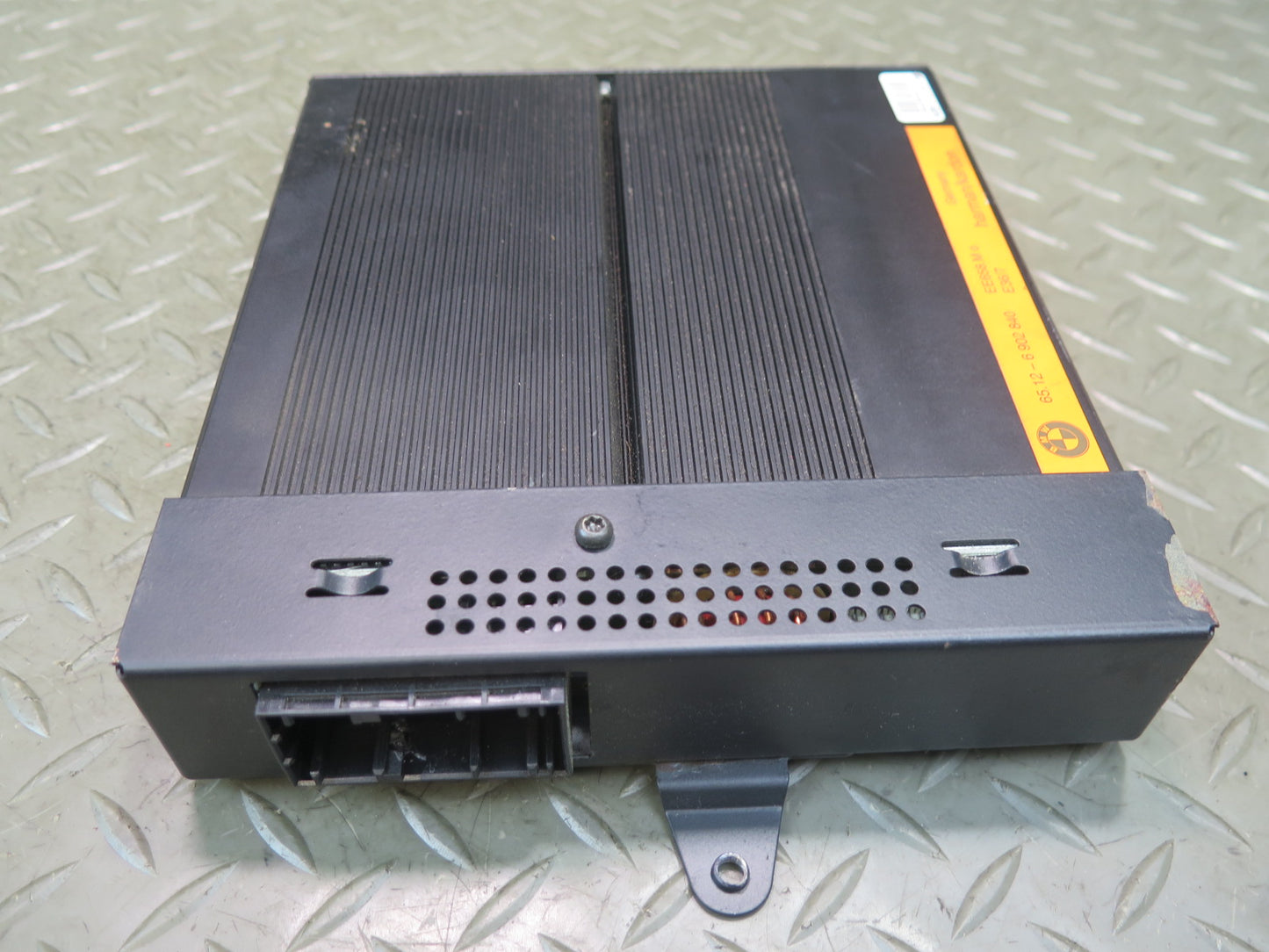 99-02 BMW E36/7 Z3 Harman Kardon Radio Audio Amplifier AMP 6902840 OEM