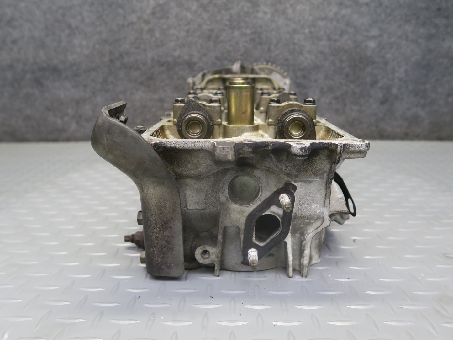 95-97 Nissan Gloria HY33 3.0L VQ30DET Turbo Engine Left Cylinder Head 60K OEM