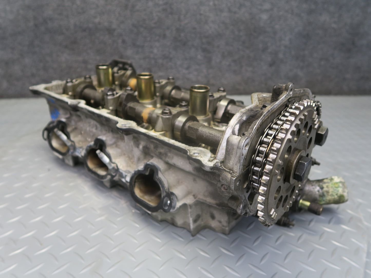 95-97 Nissan Gloria HY33 3.0L VQ30DET Turbo Engine Left Cylinder Head 60K OEM