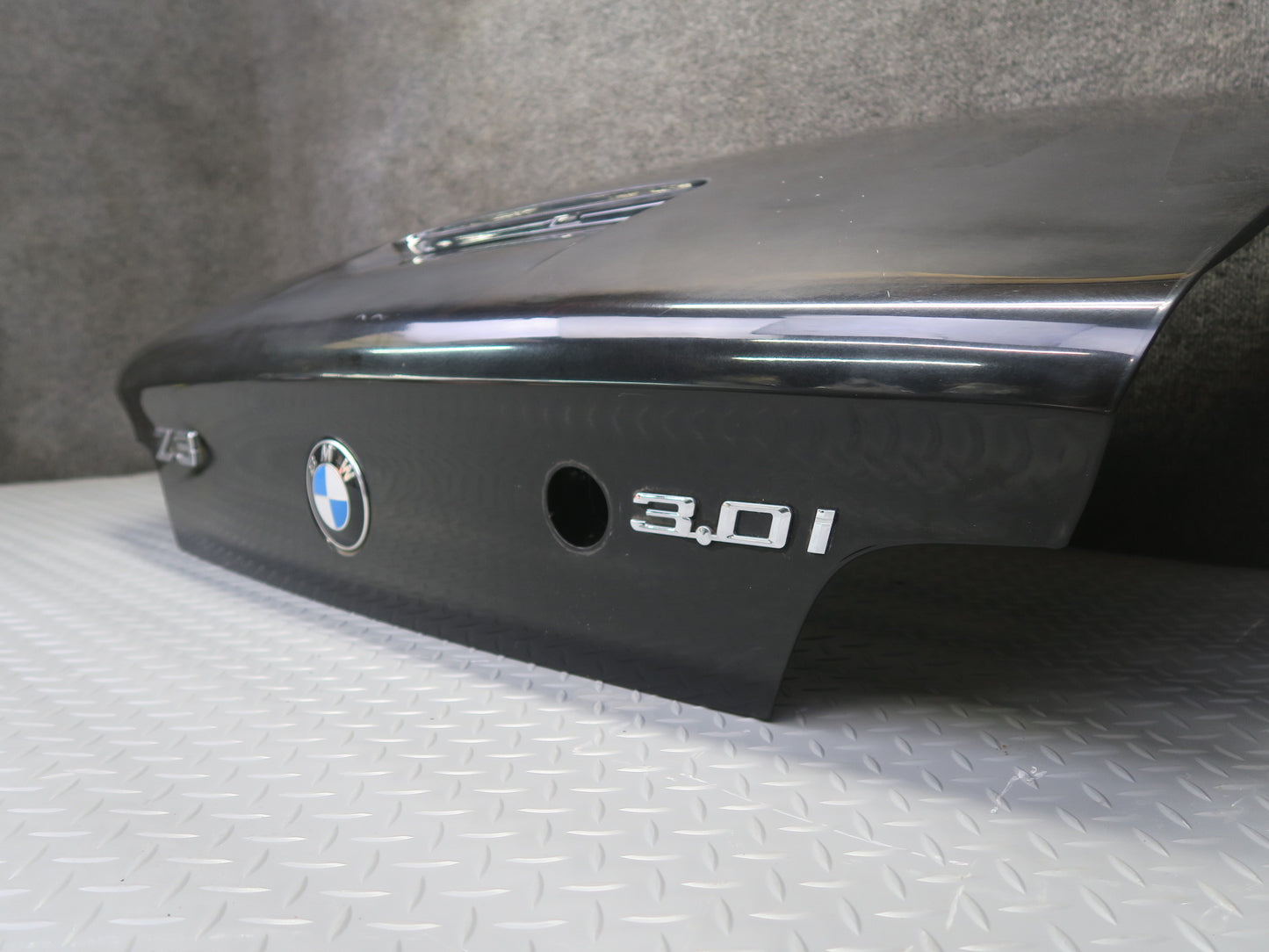00-02 BMW E36/7 Z3 Roadster Rear Trunk Deck Lid Shell Cover Panel Black OEM