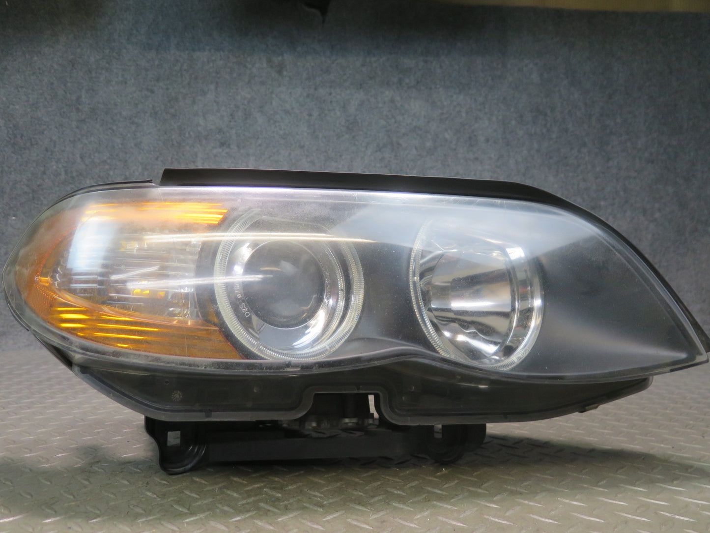 04-06 BMW E53 X5 Front Right Passenger Side Adaptive Xenon Headlight Lamp OEM