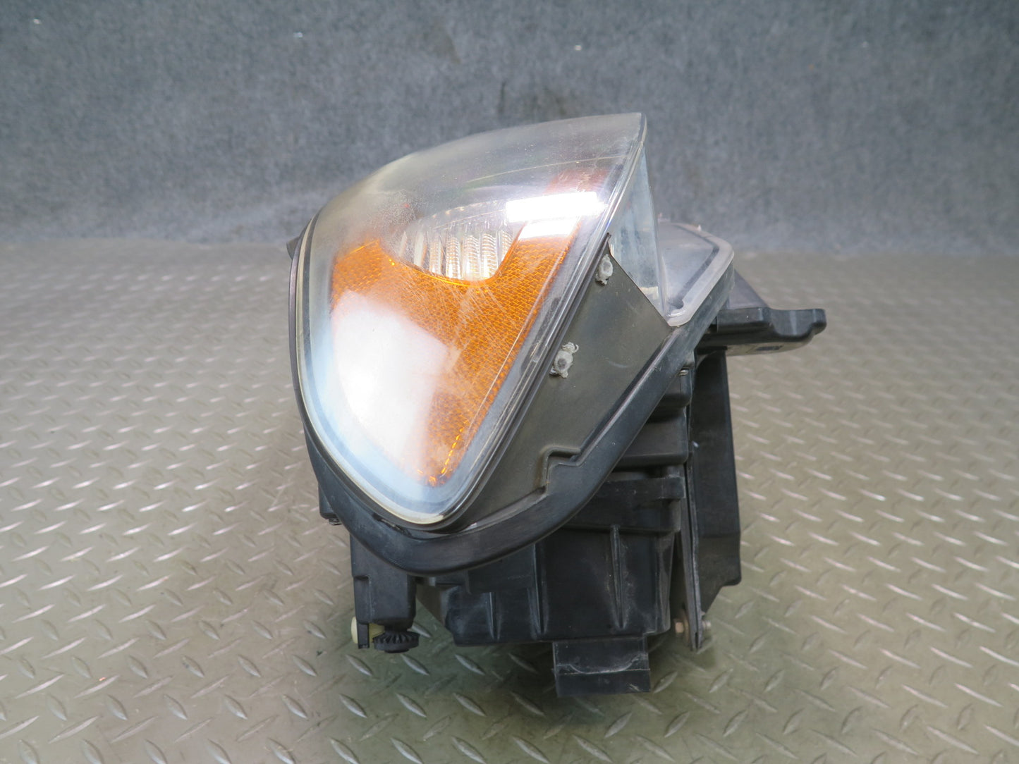 04-06 BMW E53 X5 Front Right Passenger Side Adaptive Xenon Headlight Lamp OEM