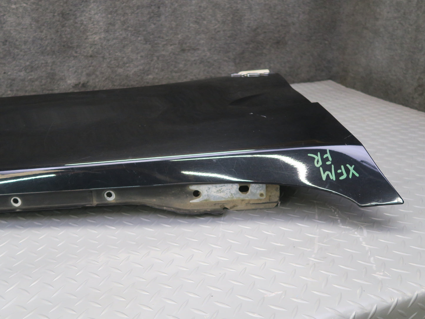 04-06 BMW E53 X5 Front Right Fender Shell Cover Panel Black OEM