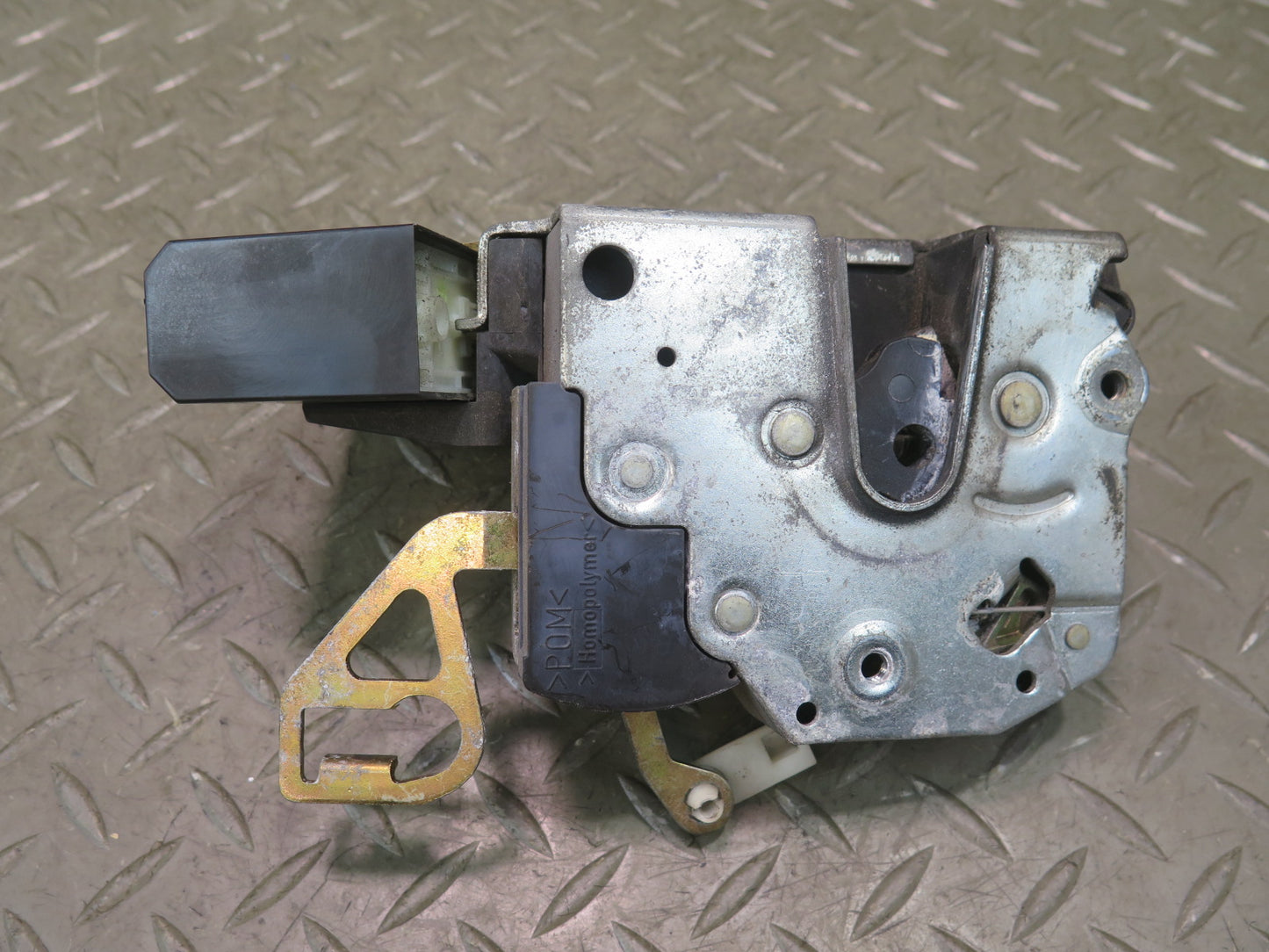 96-02 BMW E36/7 Z3 Left Driver Door Lock Latch Actuator 8397731 OEM