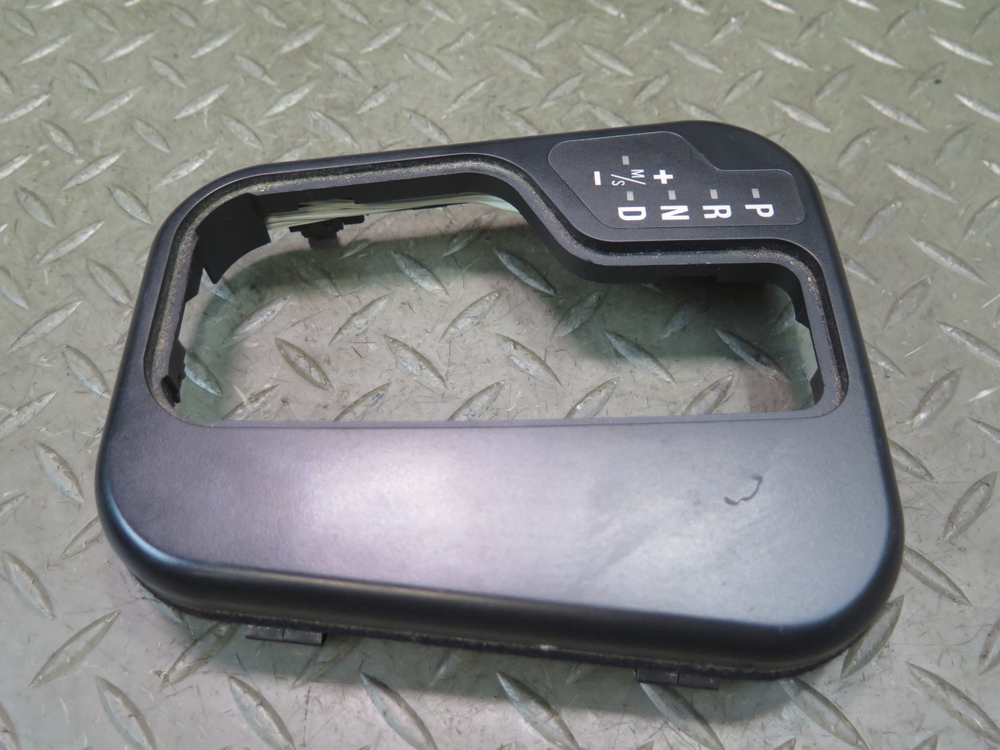 00-02 BMW E36/7 Z3 Center Automatic Shifter Select Panel Trim Cover 8413730 OEM