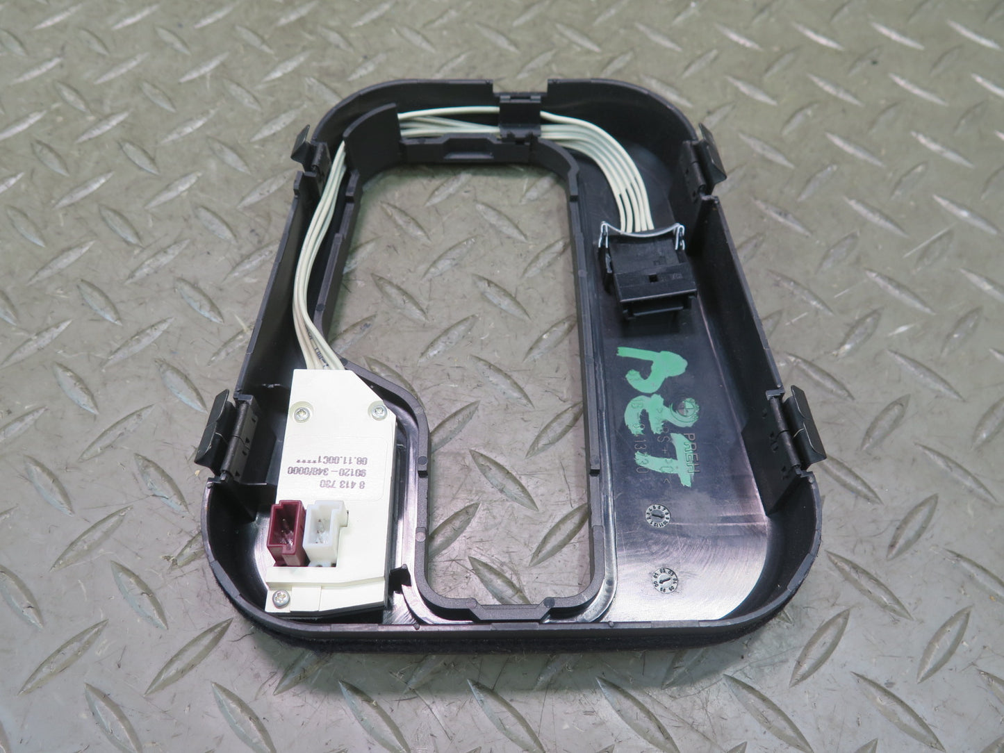 00-02 BMW E36/7 Z3 Center Automatic Shifter Select Panel Trim Cover 8413730 OEM