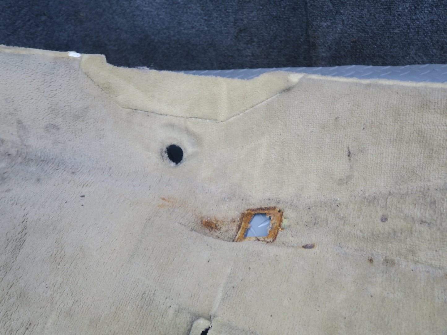 86-93 Mercedes W124 300E Sedan Front Interior Floor MAT Carpet Cover Beige OEM