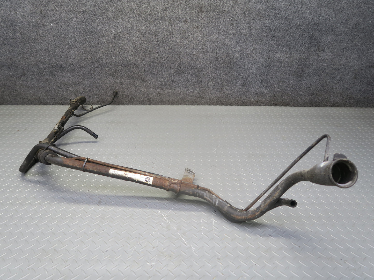 07-10 Jeep Wrangler JK 3.8L 2-DOOR Fuel Filler Neck Hose w Tubes OEM