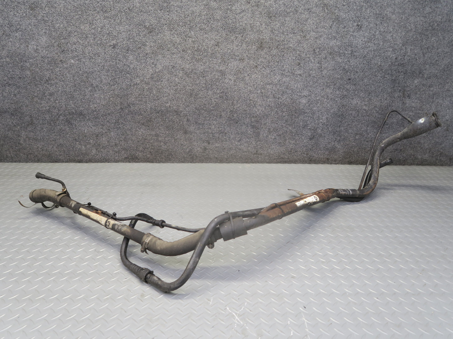 07-10 Jeep Wrangler JK 3.8L 2-DOOR Fuel Filler Neck Hose w Tubes OEM