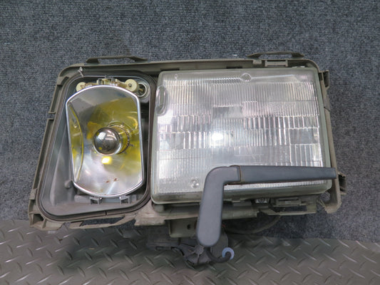 86-93 Mercedes W124 300E Front Right Halogen Headlight Lamp OEM