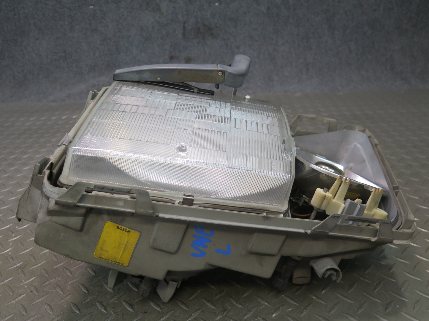 86-93 Mercedes W124 300E Front Right Halogen Headlight Lamp OEM