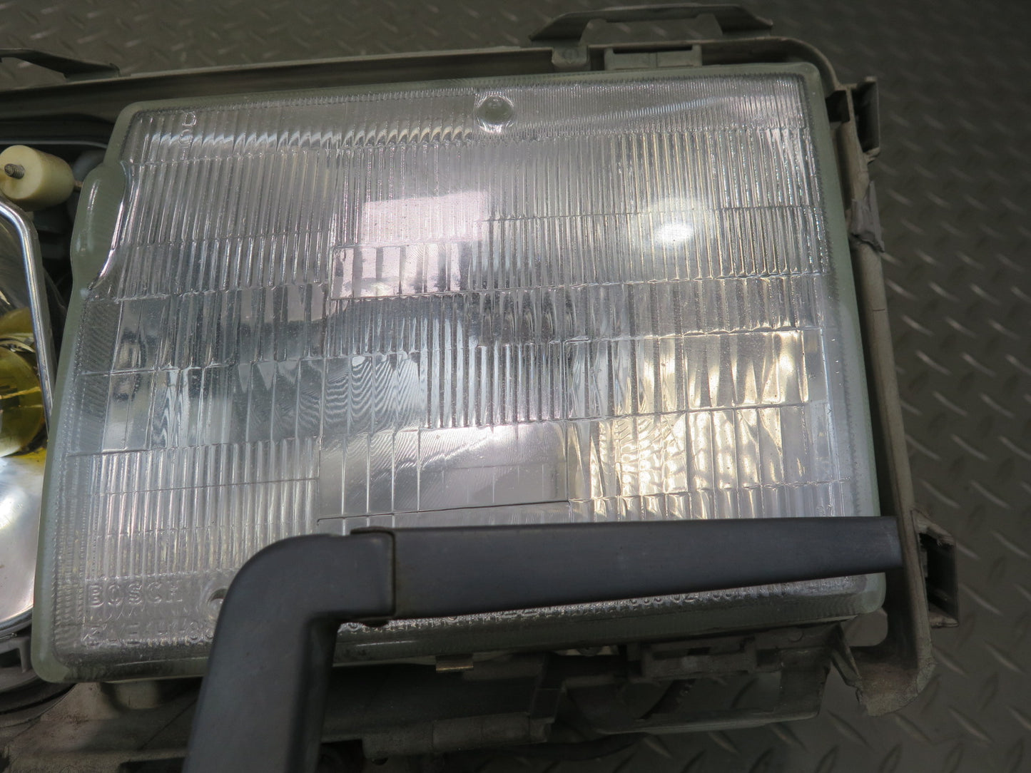86-93 Mercedes W124 300E Front Right Halogen Headlight Lamp OEM