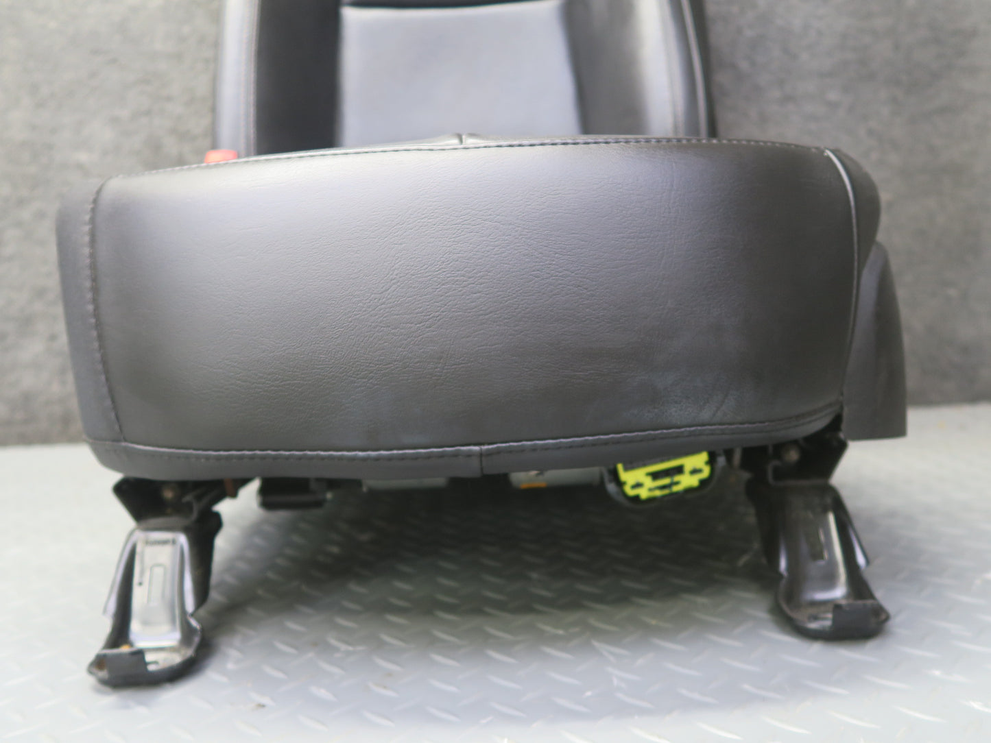 14-19 Chevrolet Corvette C7 Set of 2 Front Left & Right Leather Seat Black OEM