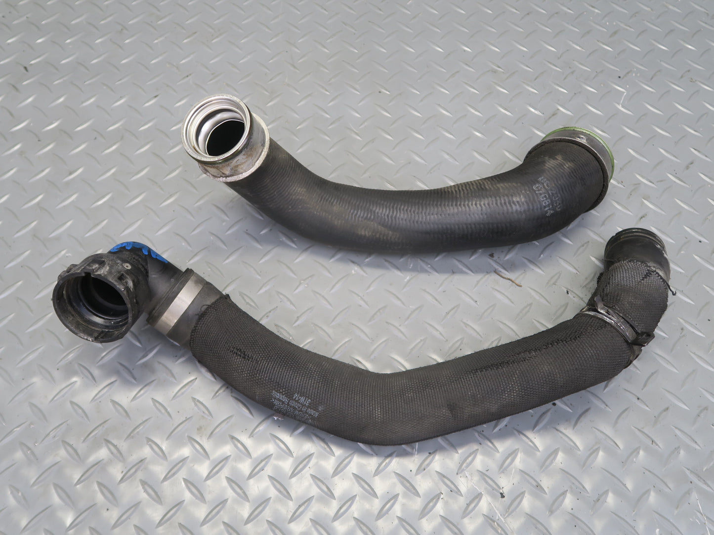15-18 Porsche Macan Turbo 3.6L Engine Left Right Air Intake Hose Pipe Line Set