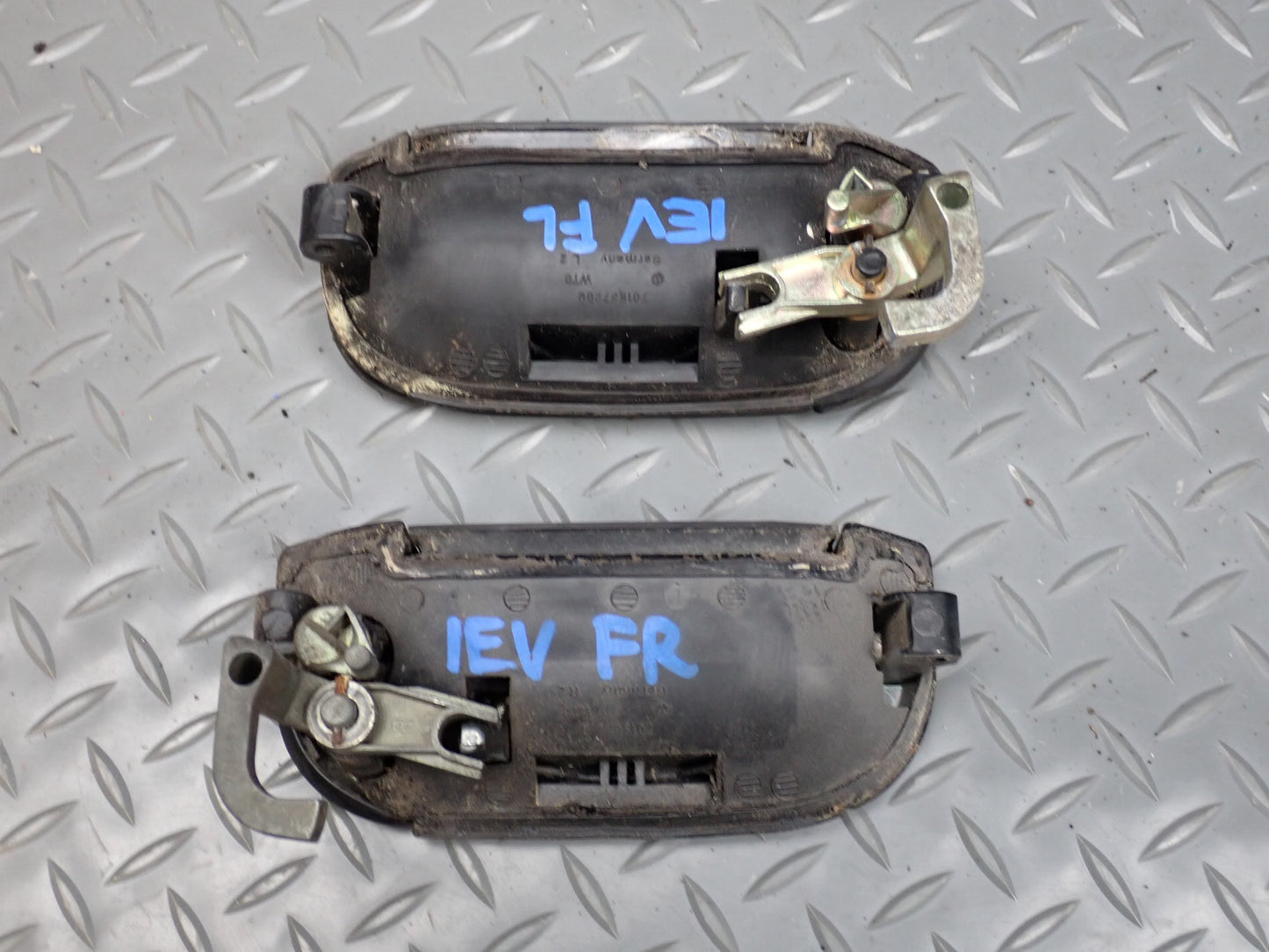 2002 VW Eurovan T4 2.8L A/T Engine ECU Theft Ignition Lock KEY Handle Set