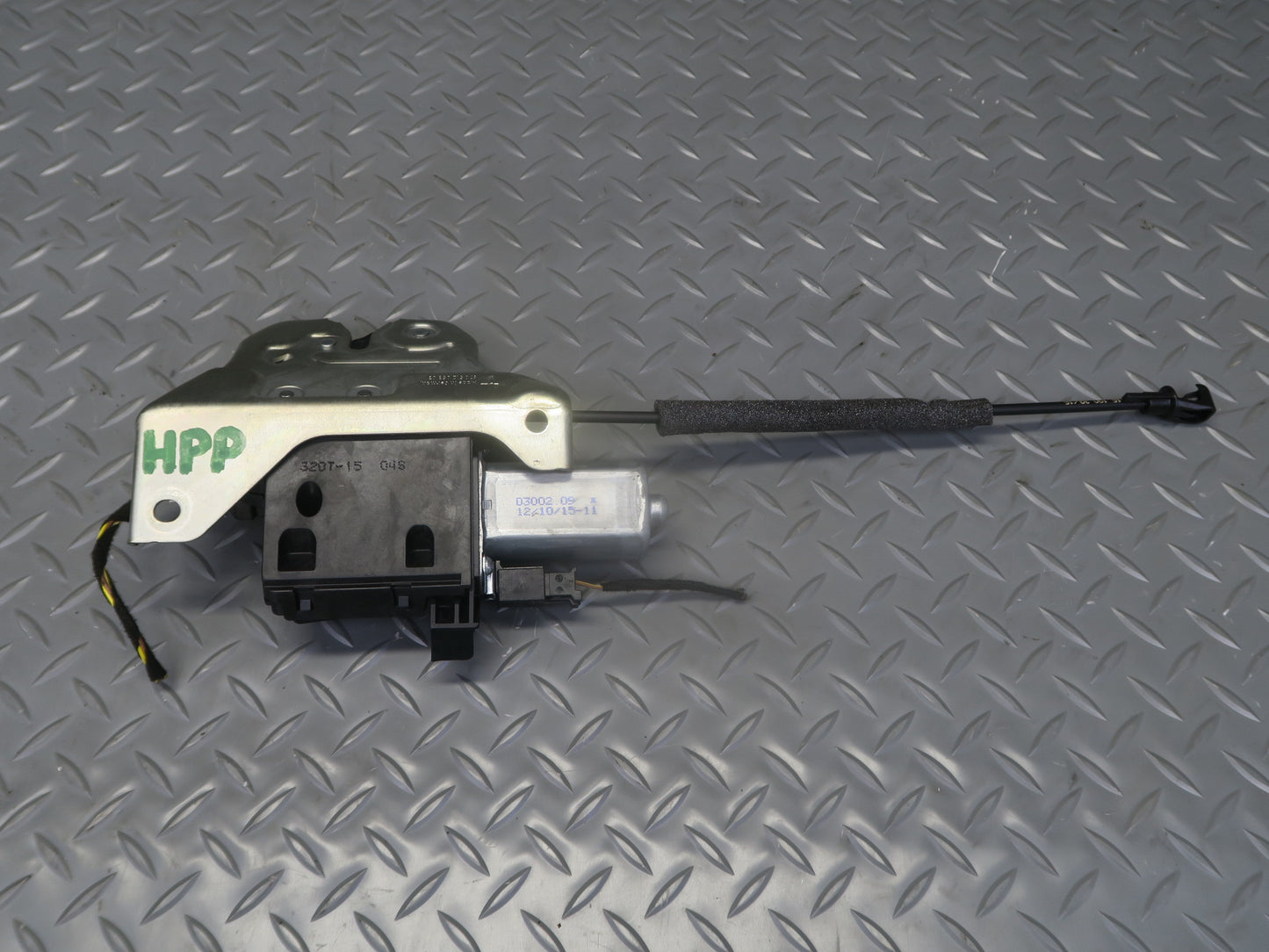 2010-2016 Porsche Panamera 970 Rear Tailgate Trunk Latch Lock Actuator