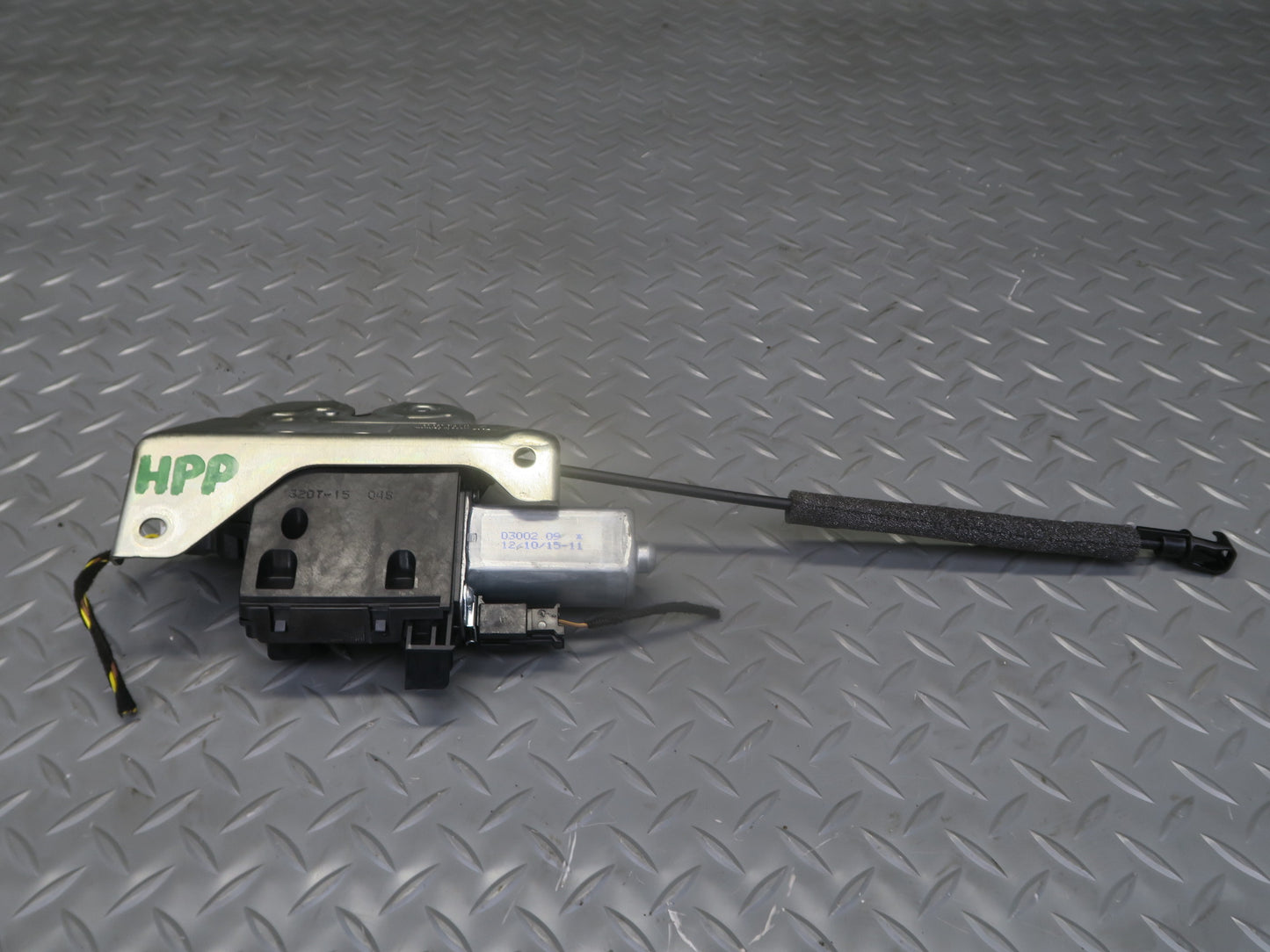 2010-2016 Porsche Panamera 970 Rear Tailgate Trunk Latch Lock Actuator