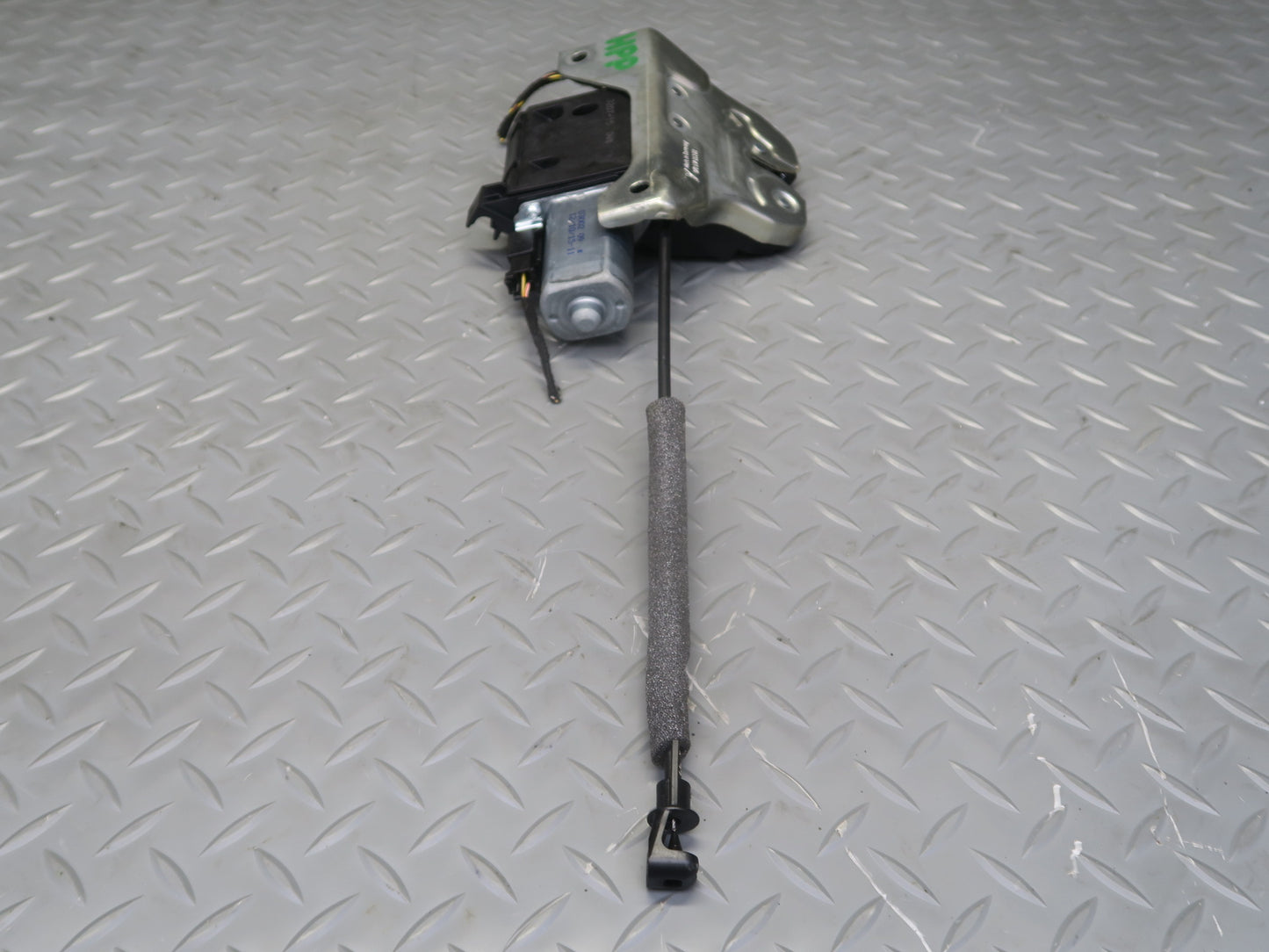 2010-2016 Porsche Panamera 970 Rear Tailgate Trunk Latch Lock Actuator