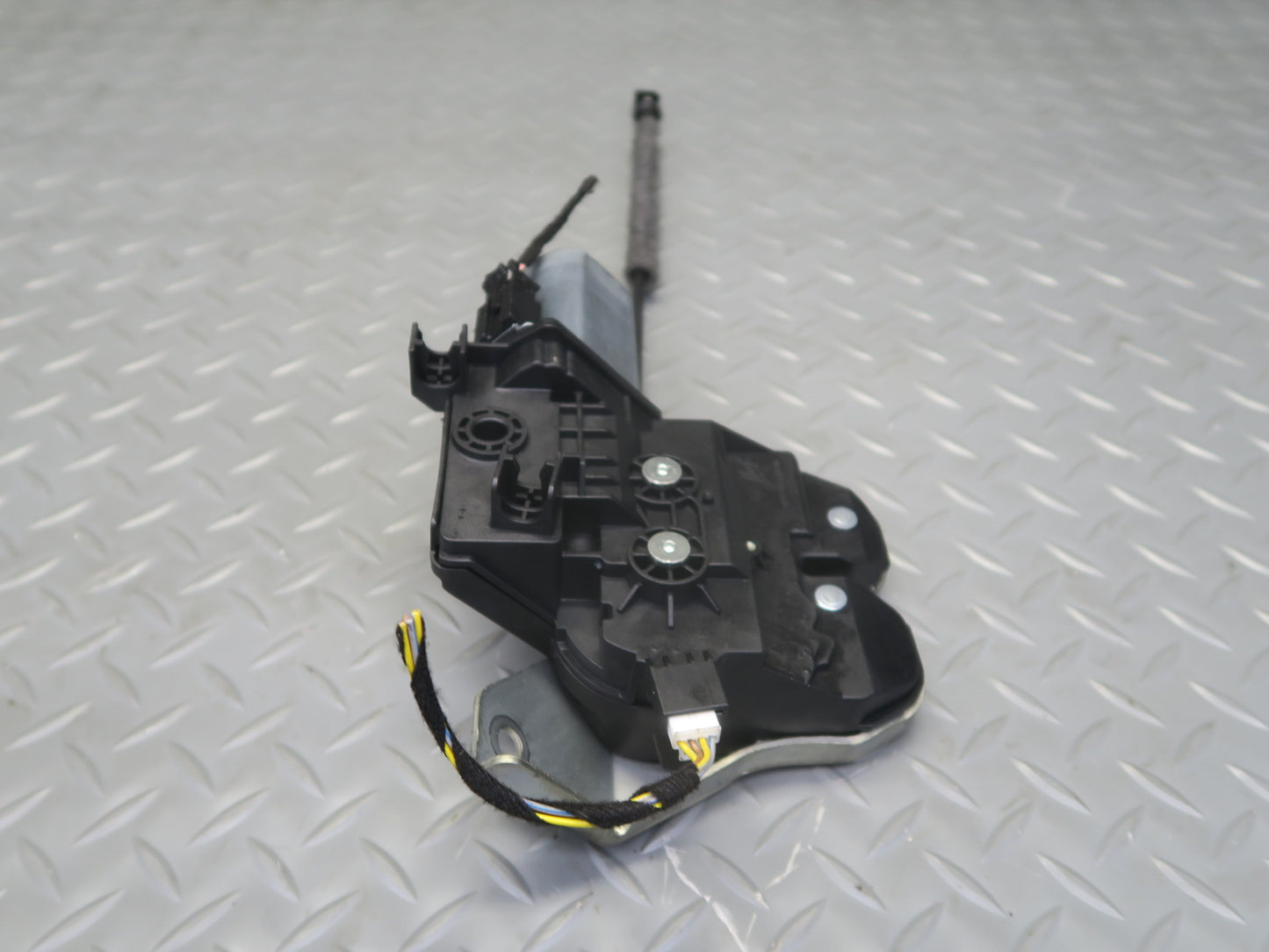 2010-2016 Porsche Panamera 970 Rear Tailgate Trunk Latch Lock Actuator