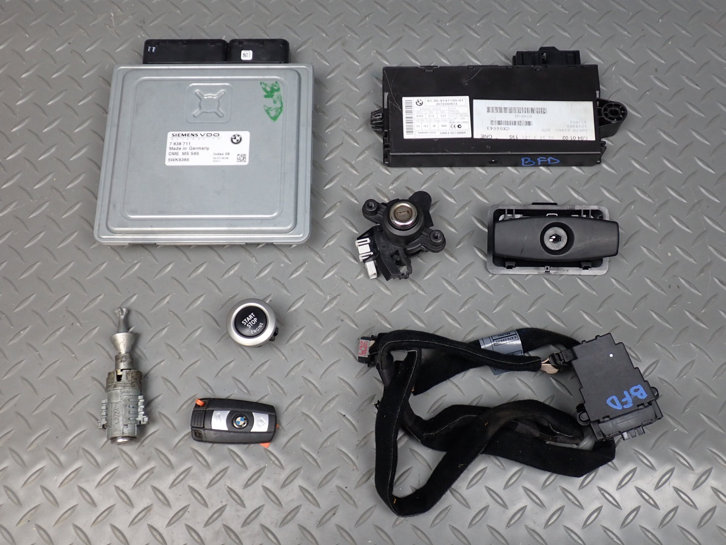 2006 BMW E60 M5 5.0L S85 Engine ECU DME CAS3 Ignition Lock KEY Start Set