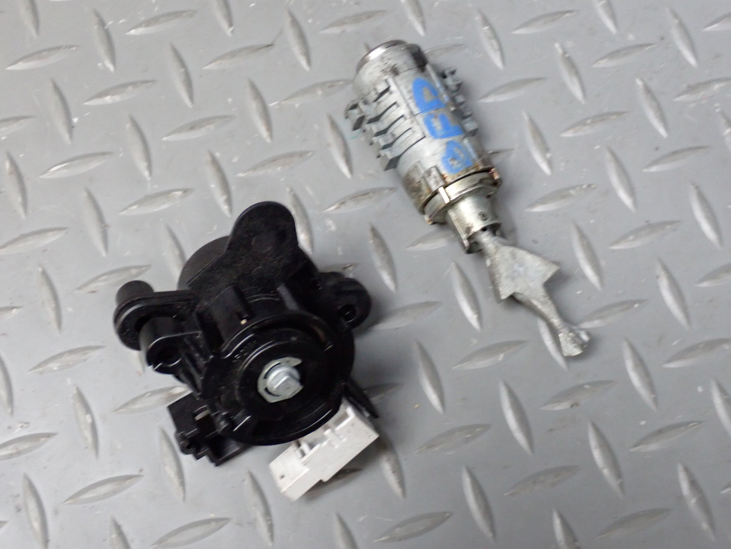 2006 BMW E60 M5 5.0L S85 Engine ECU DME CAS3 Ignition Lock KEY Start Set
