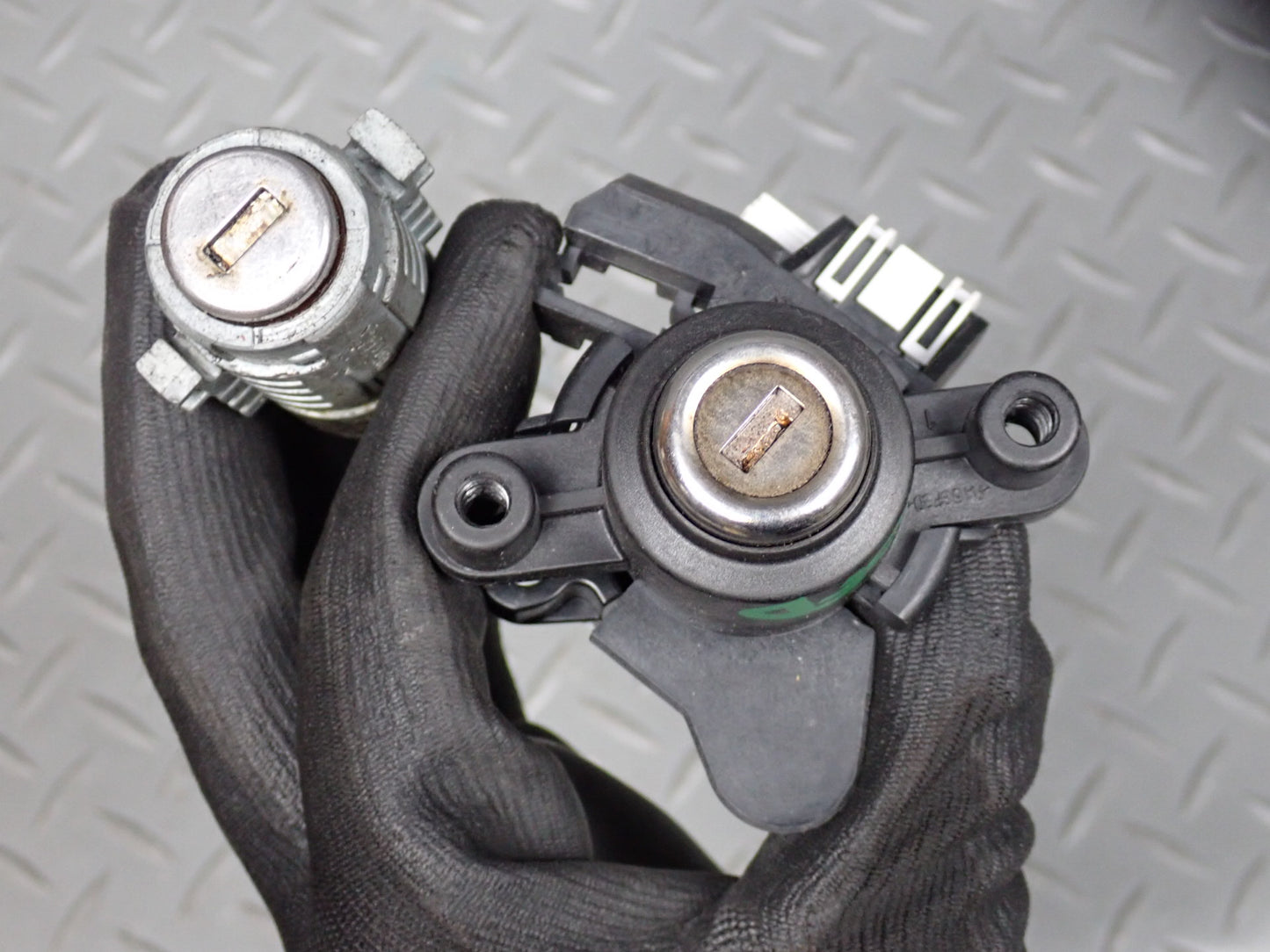 2006 BMW E60 M5 5.0L S85 Engine ECU DME CAS3 Ignition Lock KEY Start Set