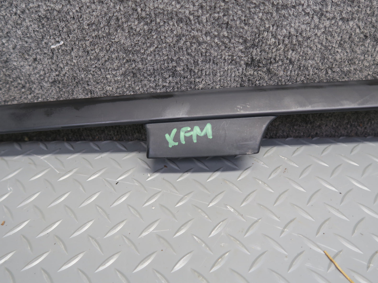 00-06 BMW E53 X5 Left & Right Upper Luggage Roof Rack Rail Bar Set OEM