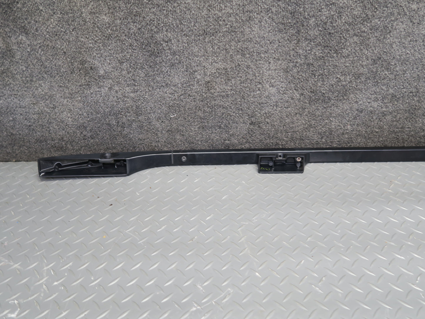 00-06 BMW E53 X5 Left & Right Upper Luggage Roof Rack Rail Bar Set OEM
