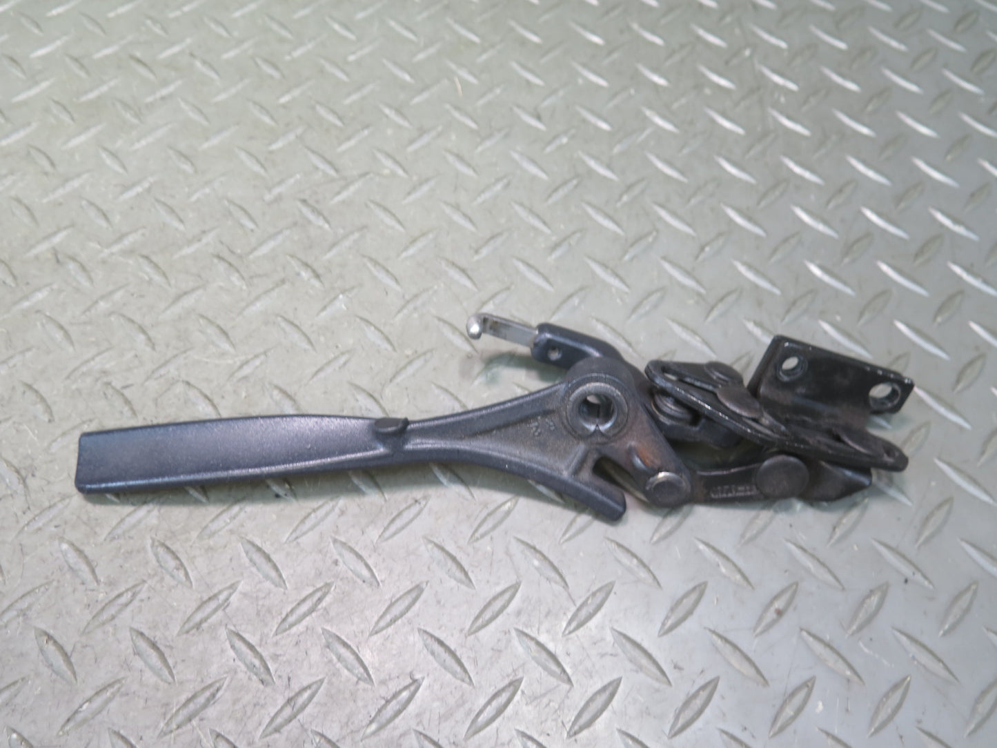 96-02 BMW E36/7 Z3 Roadster Set of 2 Left & Right TOP Roof Lock Latch OEM