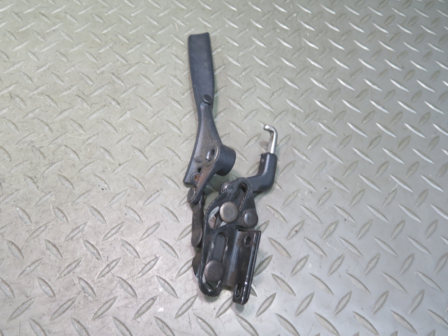 96-02 BMW E36/7 Z3 Roadster Set of 2 Left & Right TOP Roof Lock Latch OEM