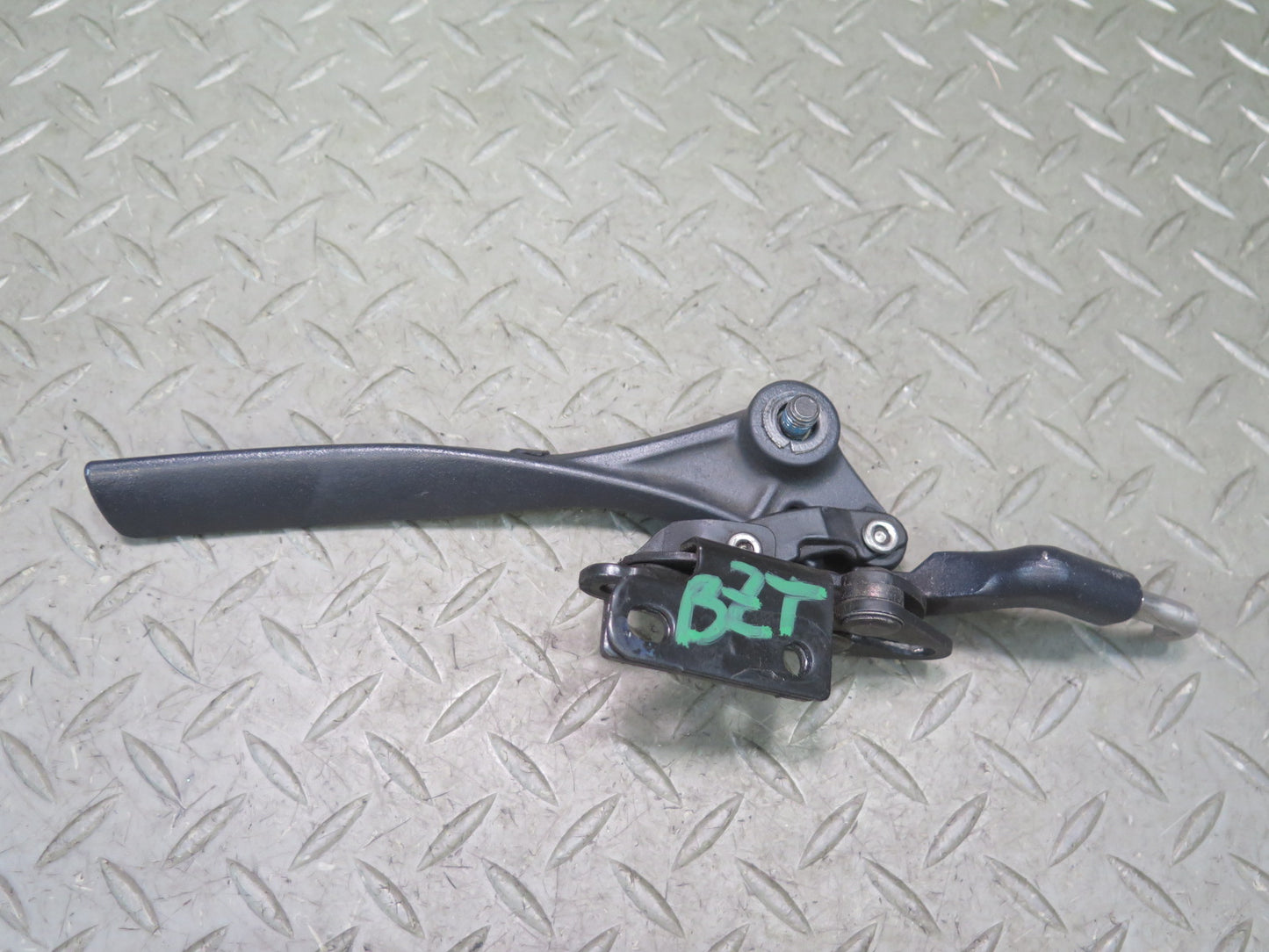 96-02 BMW E36/7 Z3 Roadster Set of 2 Left & Right TOP Roof Lock Latch OEM